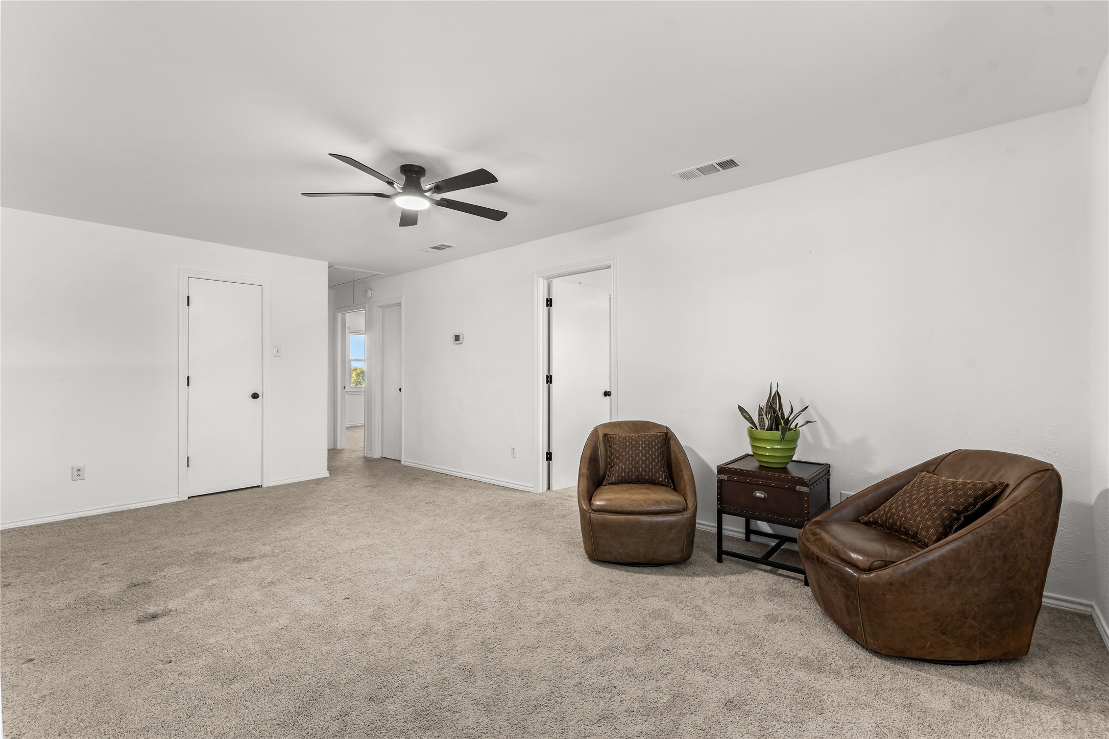 201 Kingsbridge Drive
