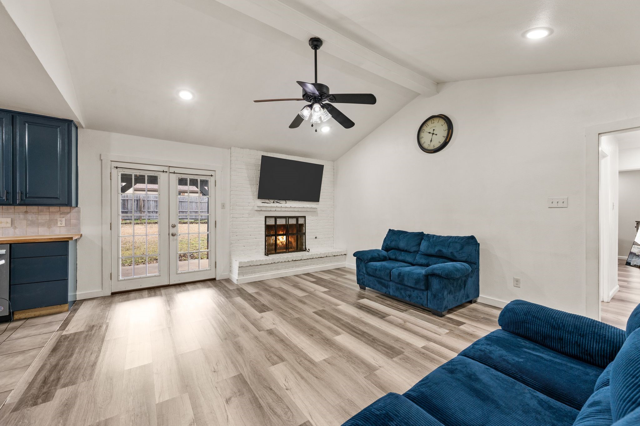 2204 Mountainview Drive
