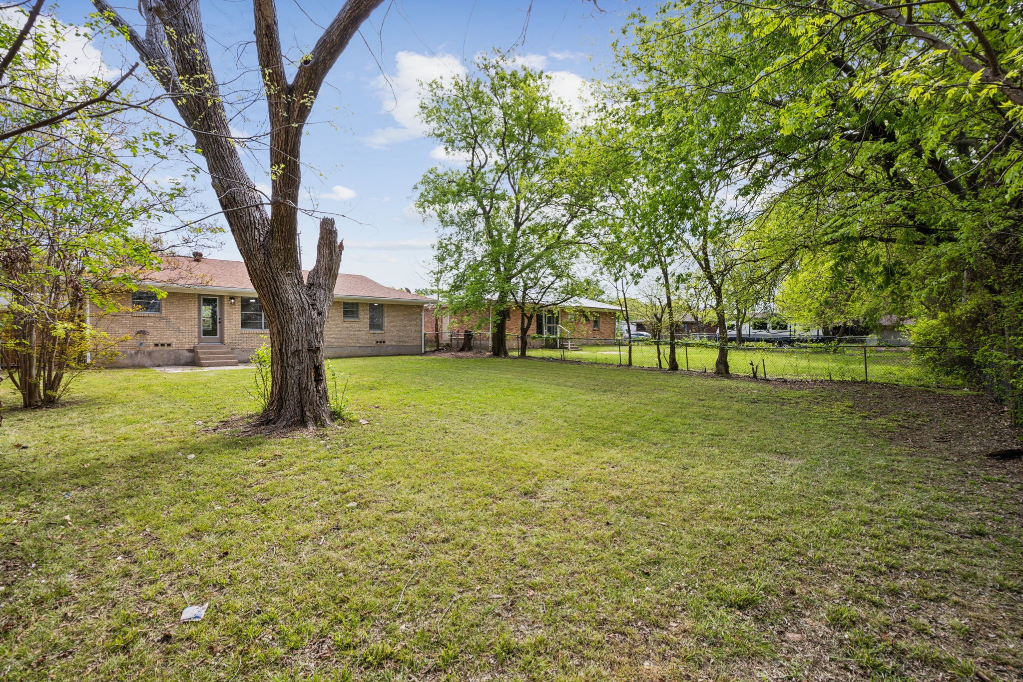 1006 N Grant Drive