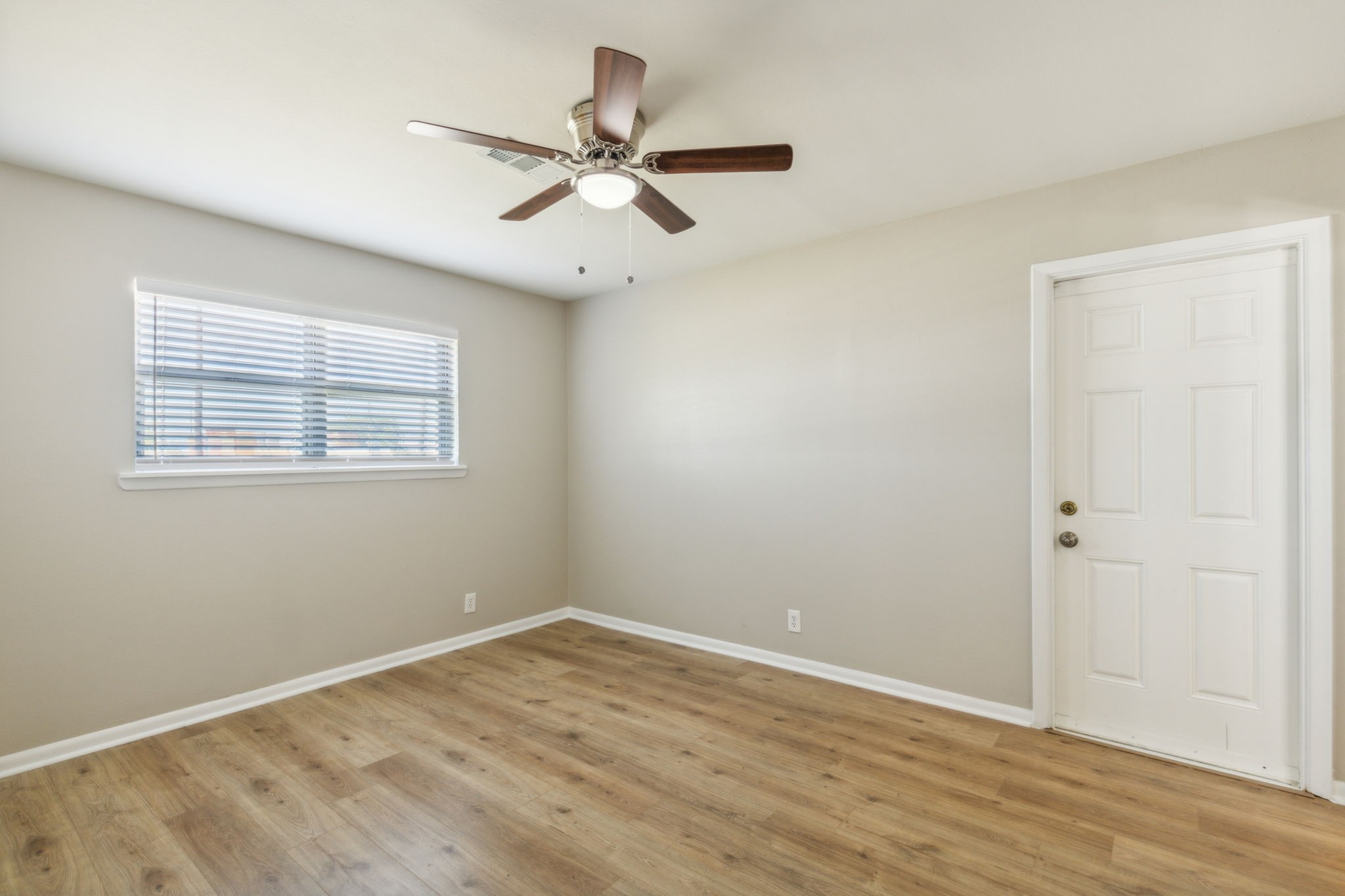 805 La Salle Drive