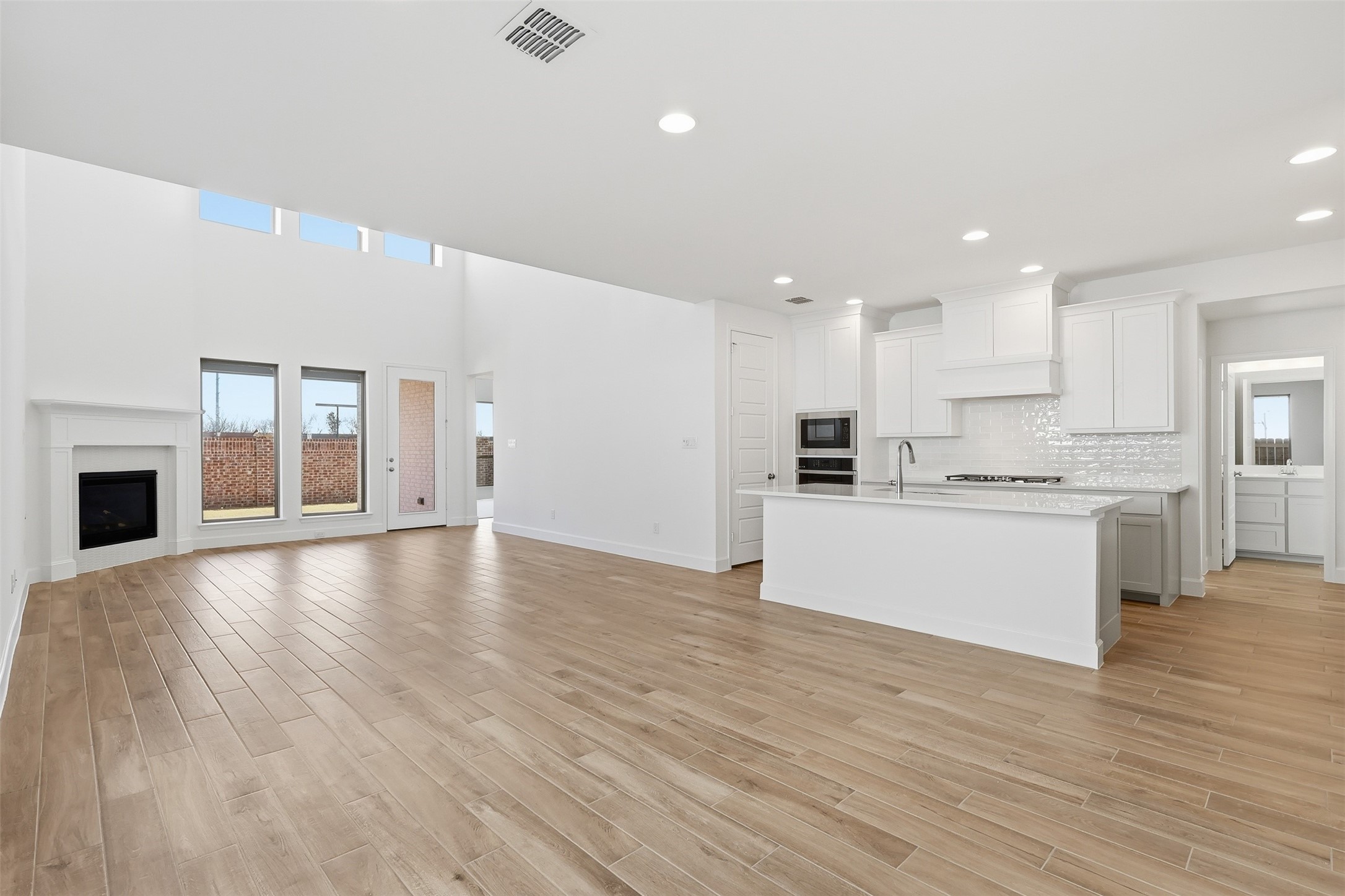 2605 Fargo Place