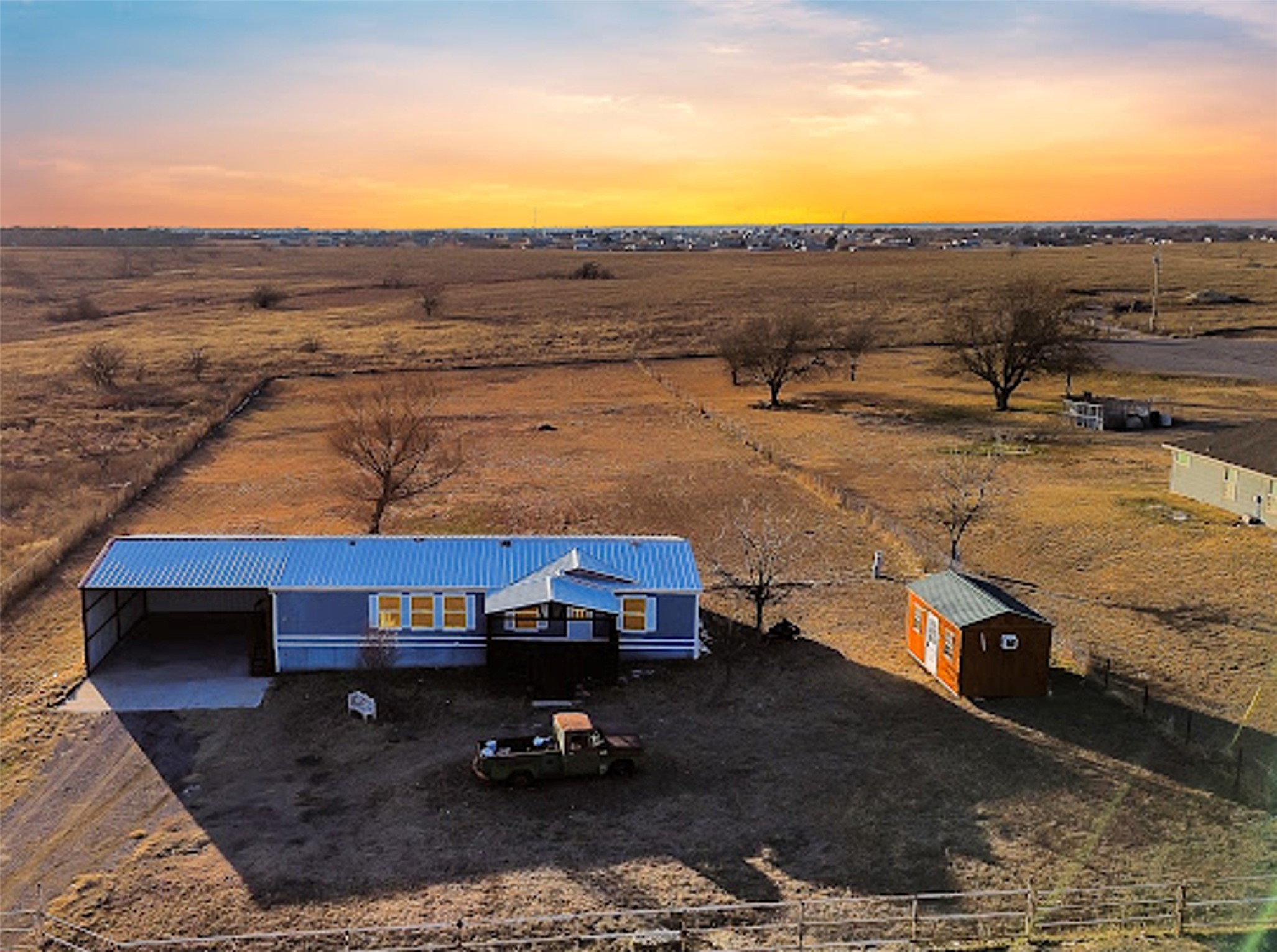 6104 Hawk Court