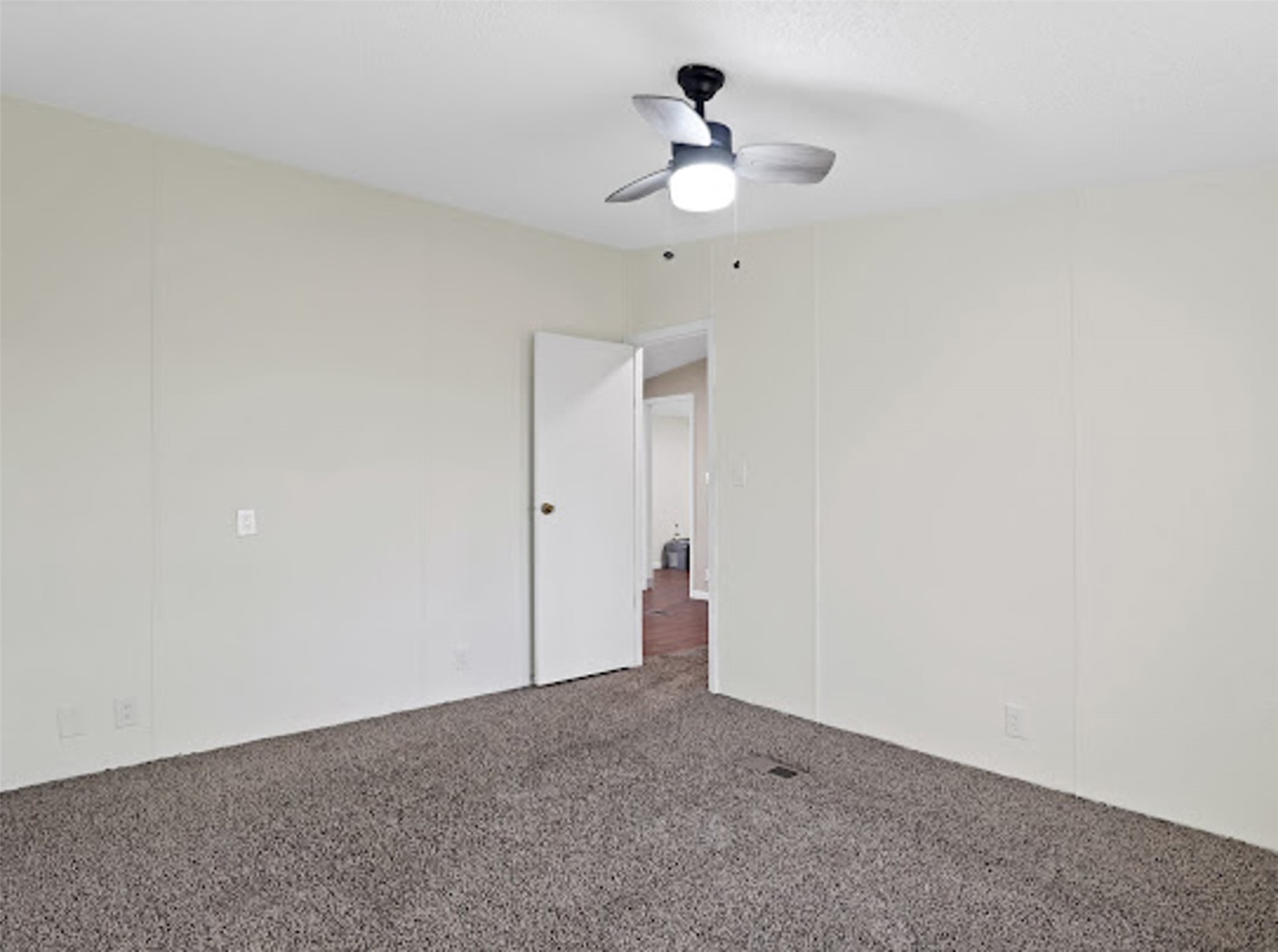 6104 Hawk Court