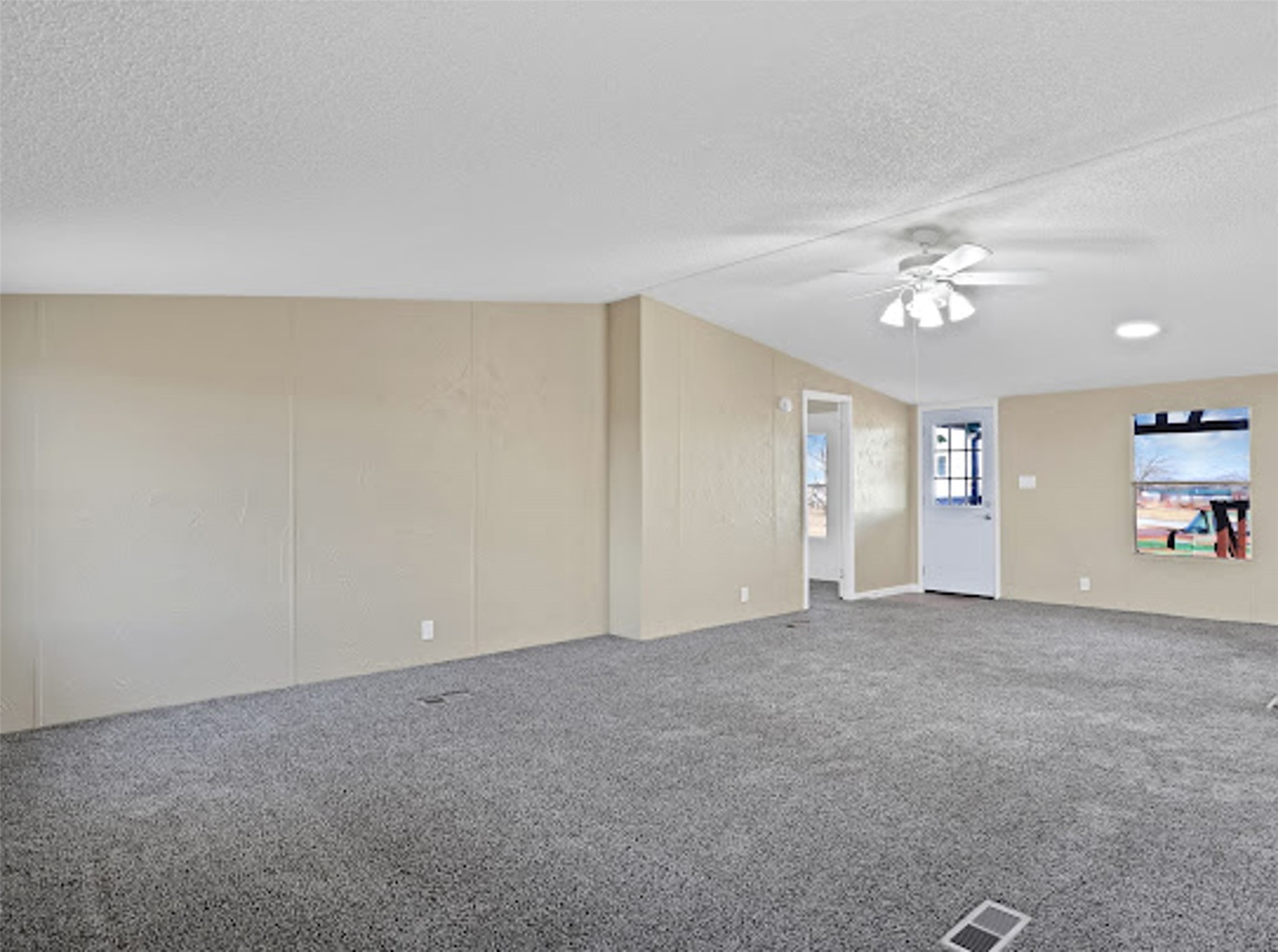6104 Hawk Court