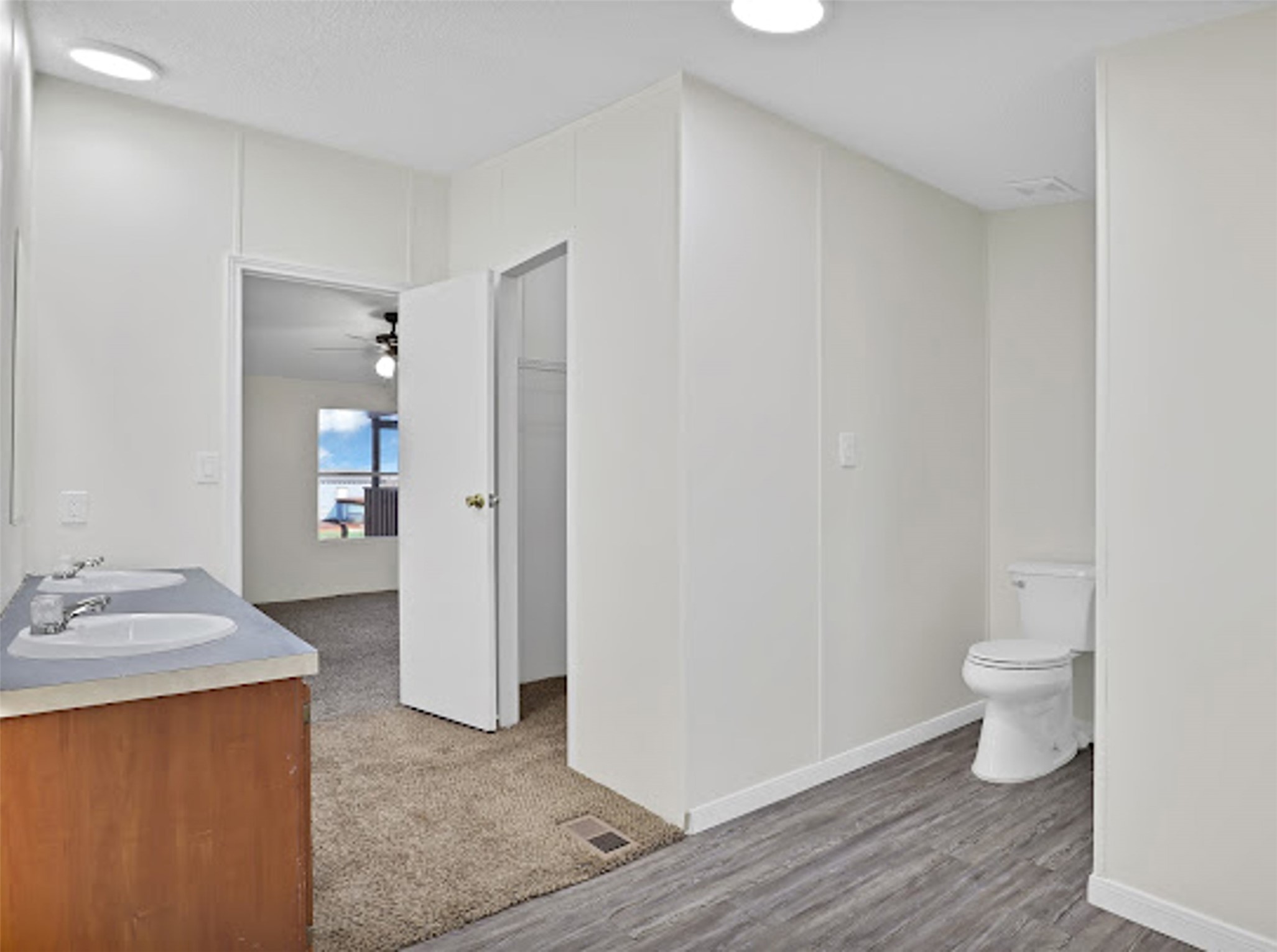 6104 Hawk Court