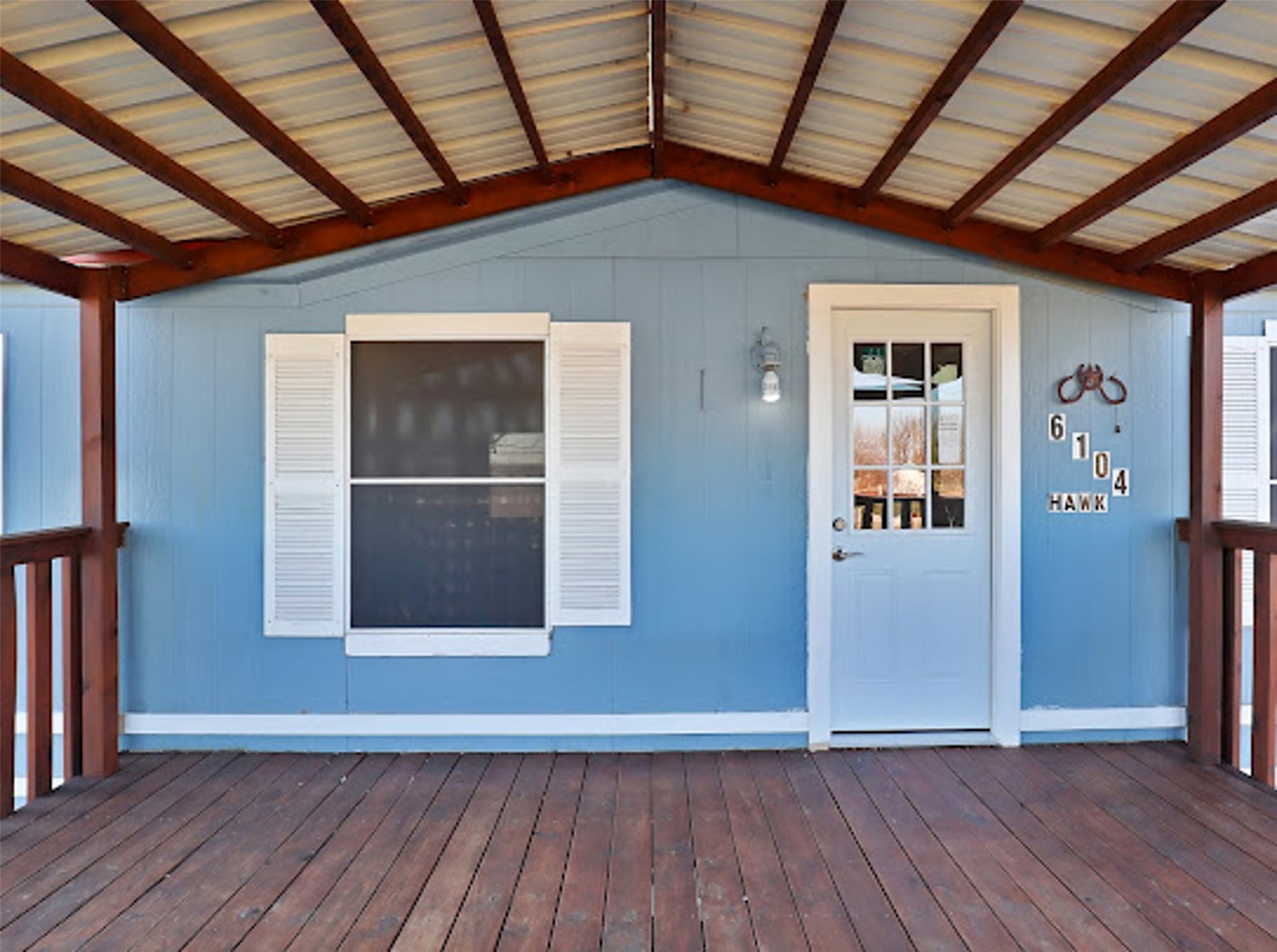 6104 Hawk Court