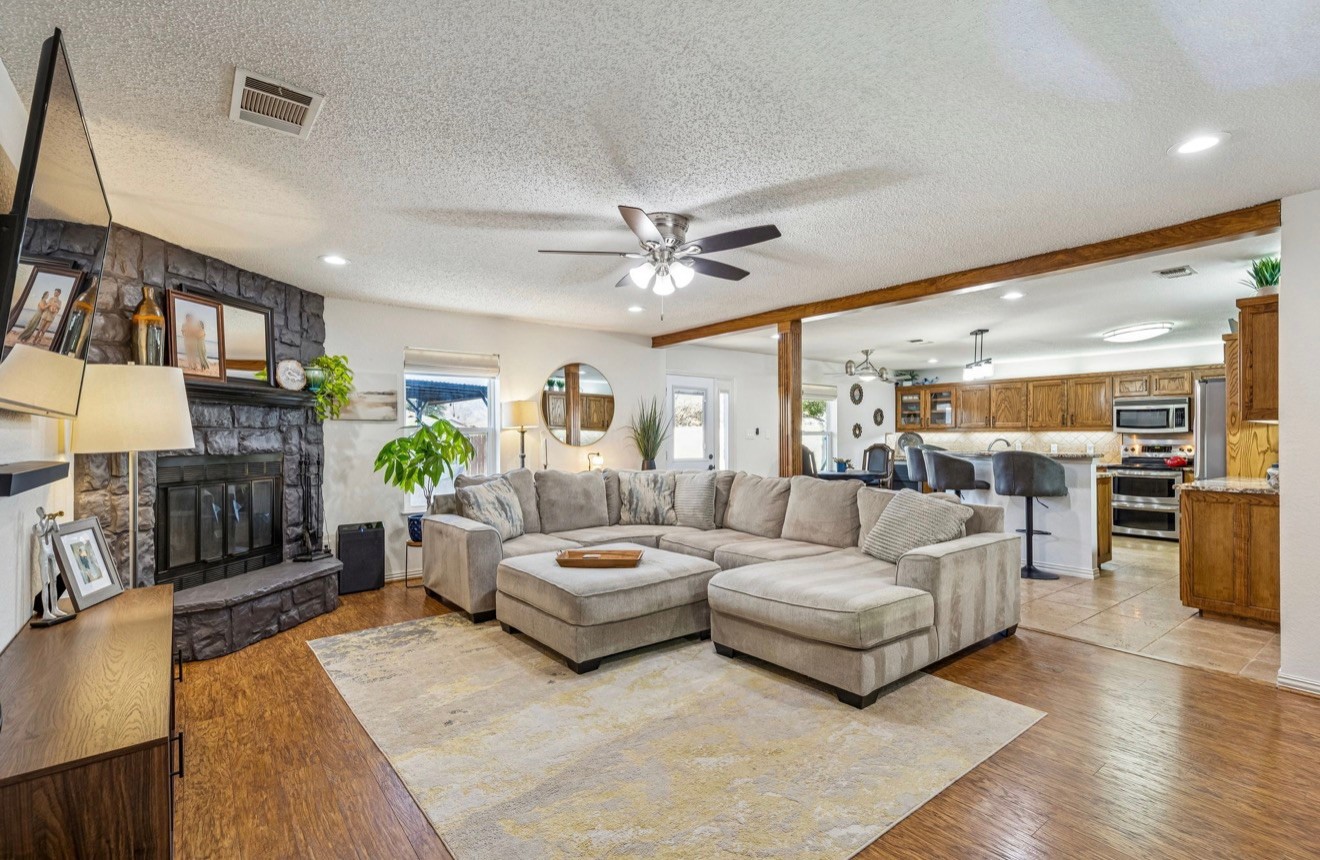 7301 Windcrest Lane