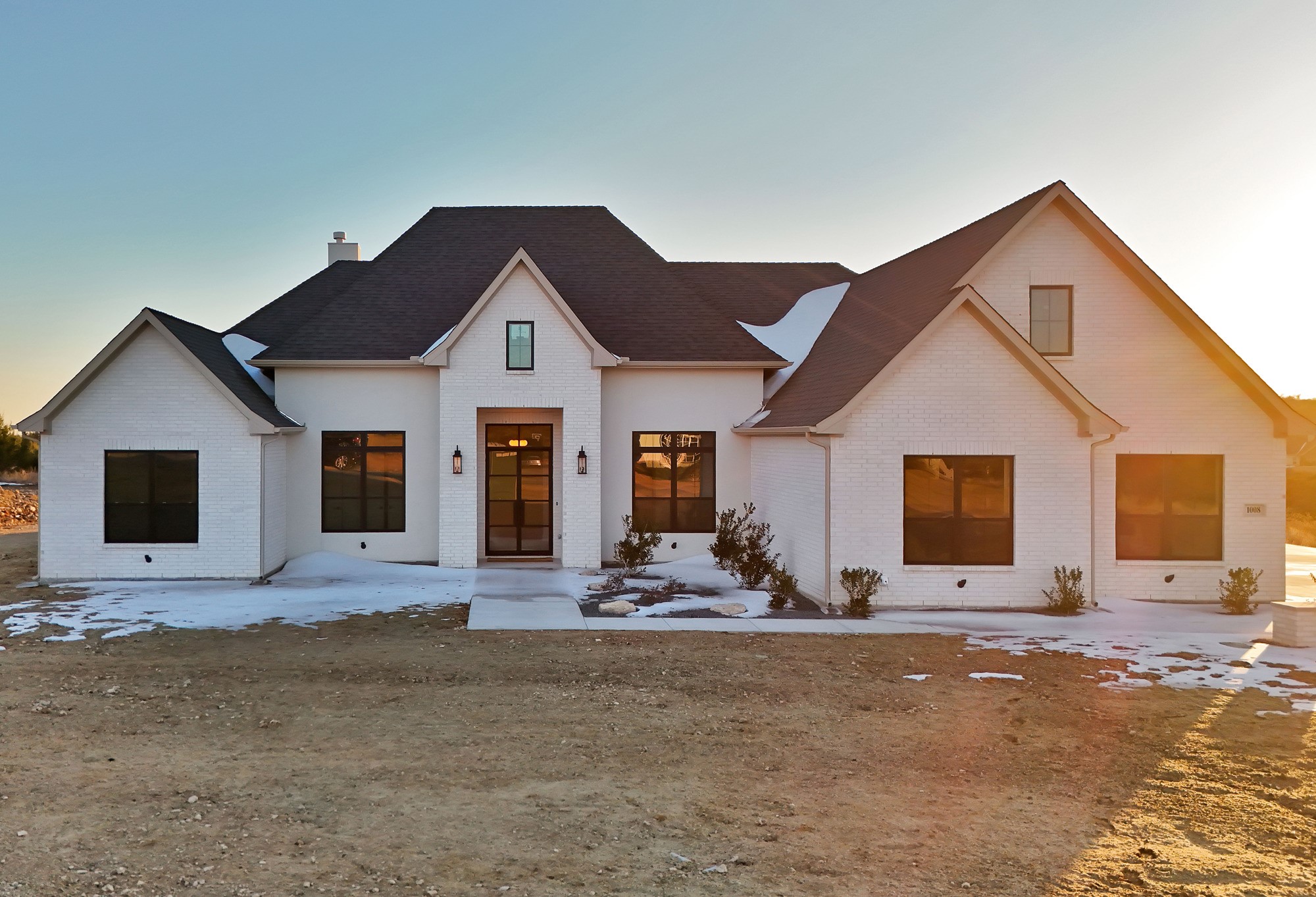 1008 Eagles Bluff Drive