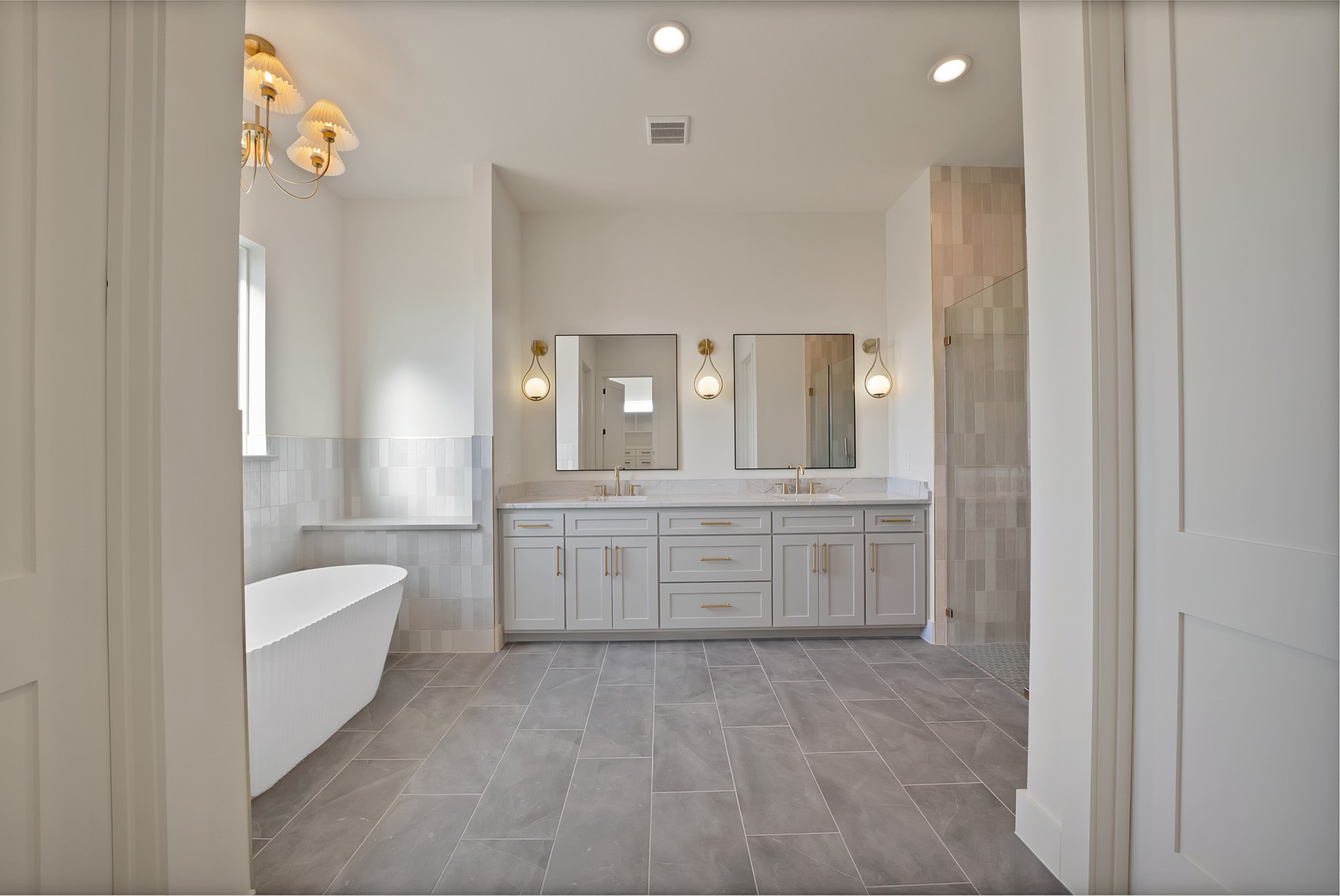 1008 Eagles Bluff Drive