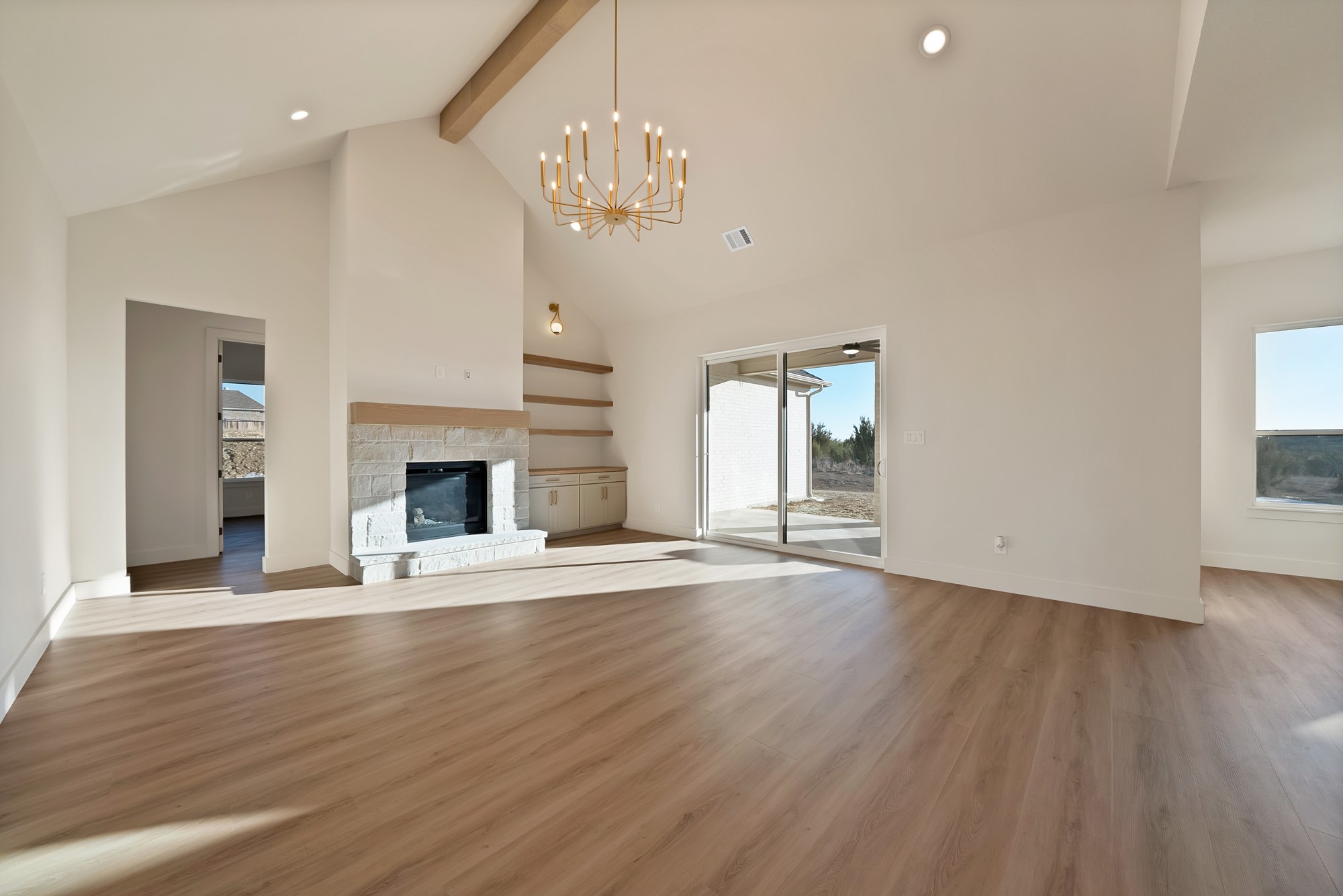 1008 Eagles Bluff Drive