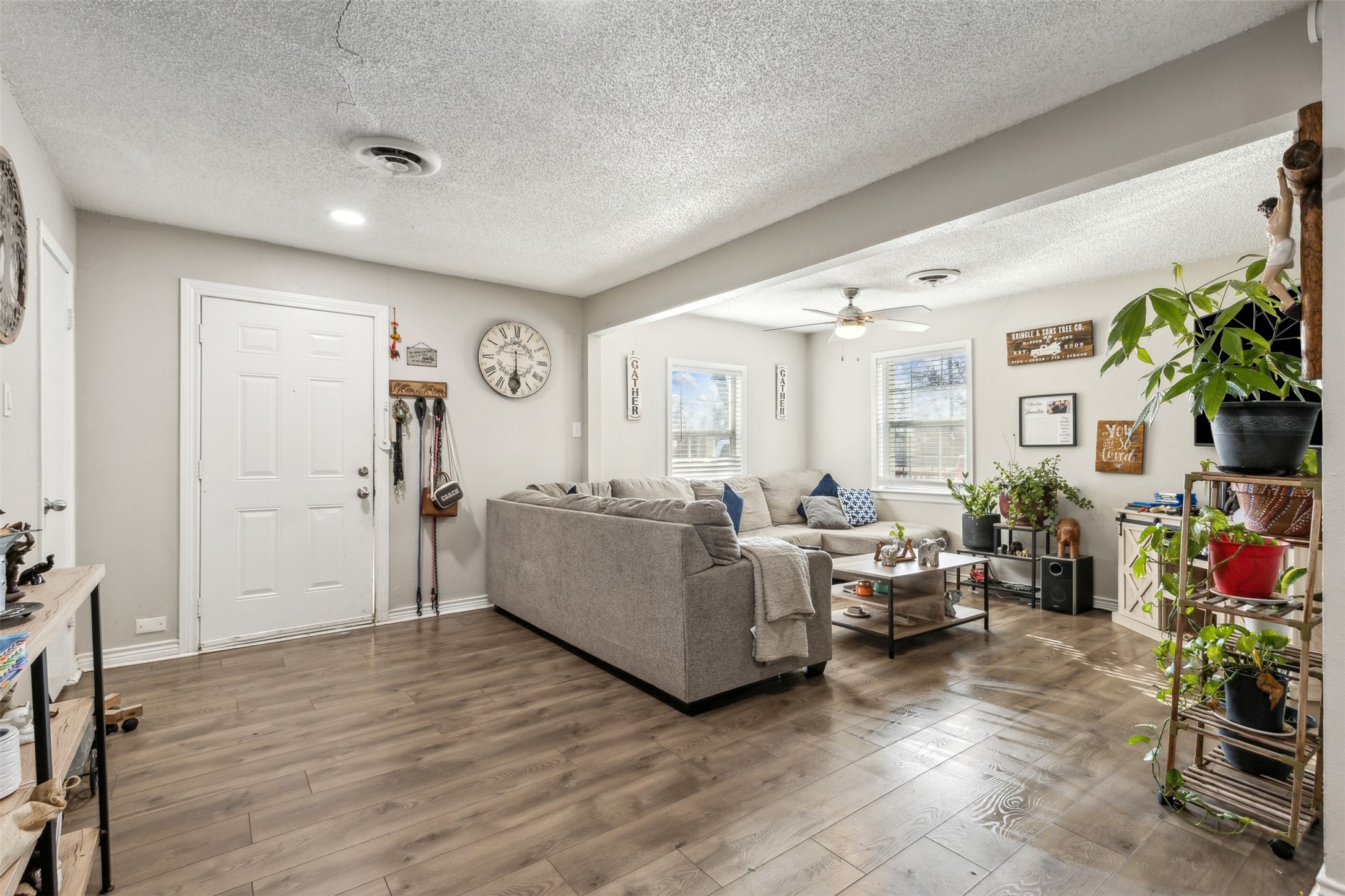 13001 Timothy Lane