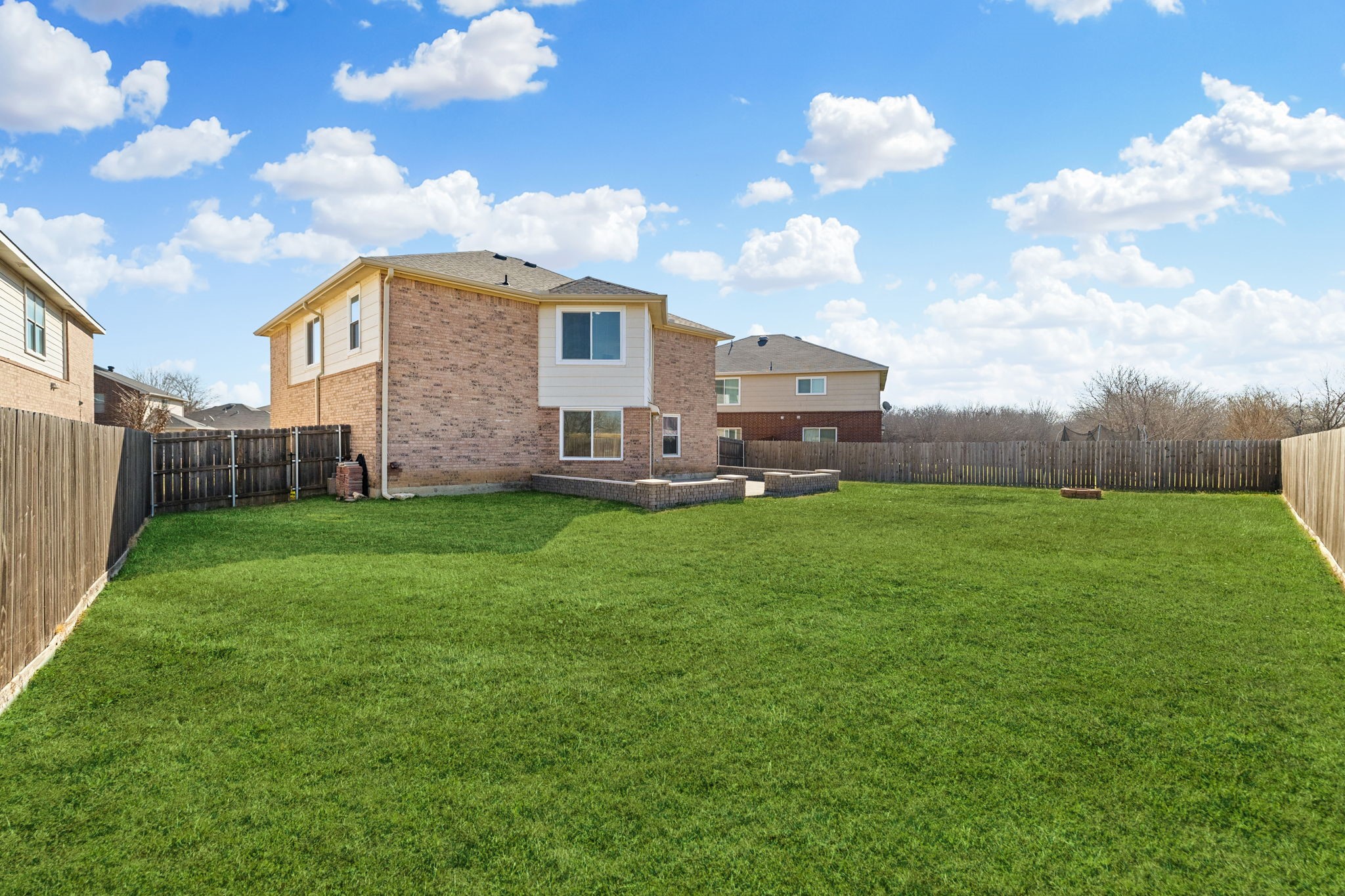 904 Canary Drive