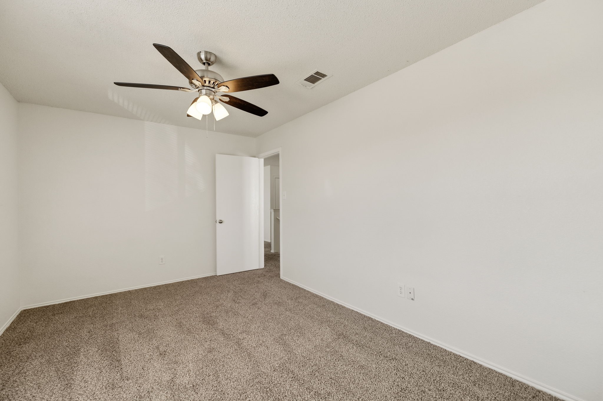 904 Canary Drive