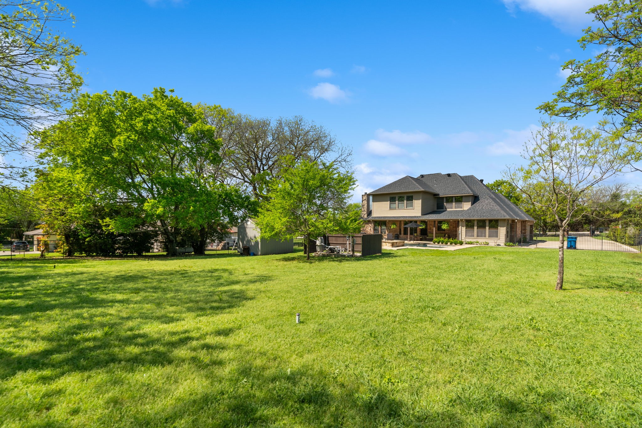 106 E Fork Road