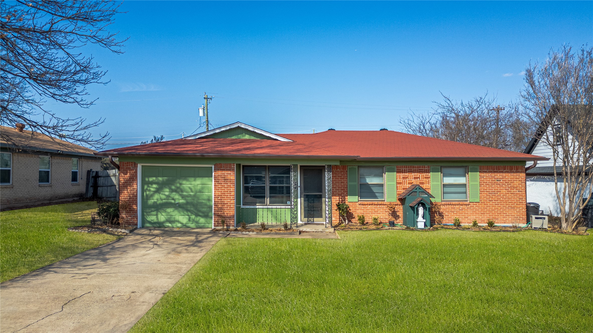 2205 Anita Drive