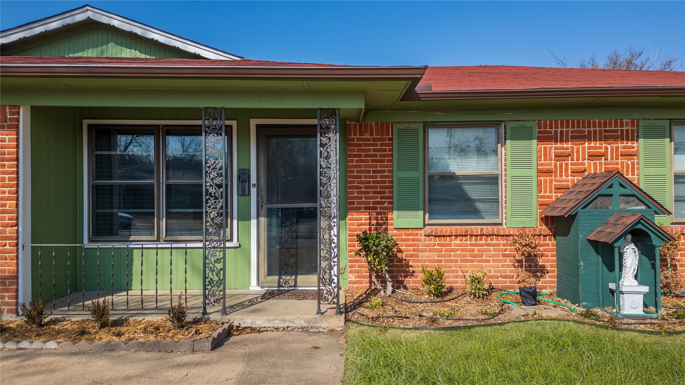 2205 Anita Drive