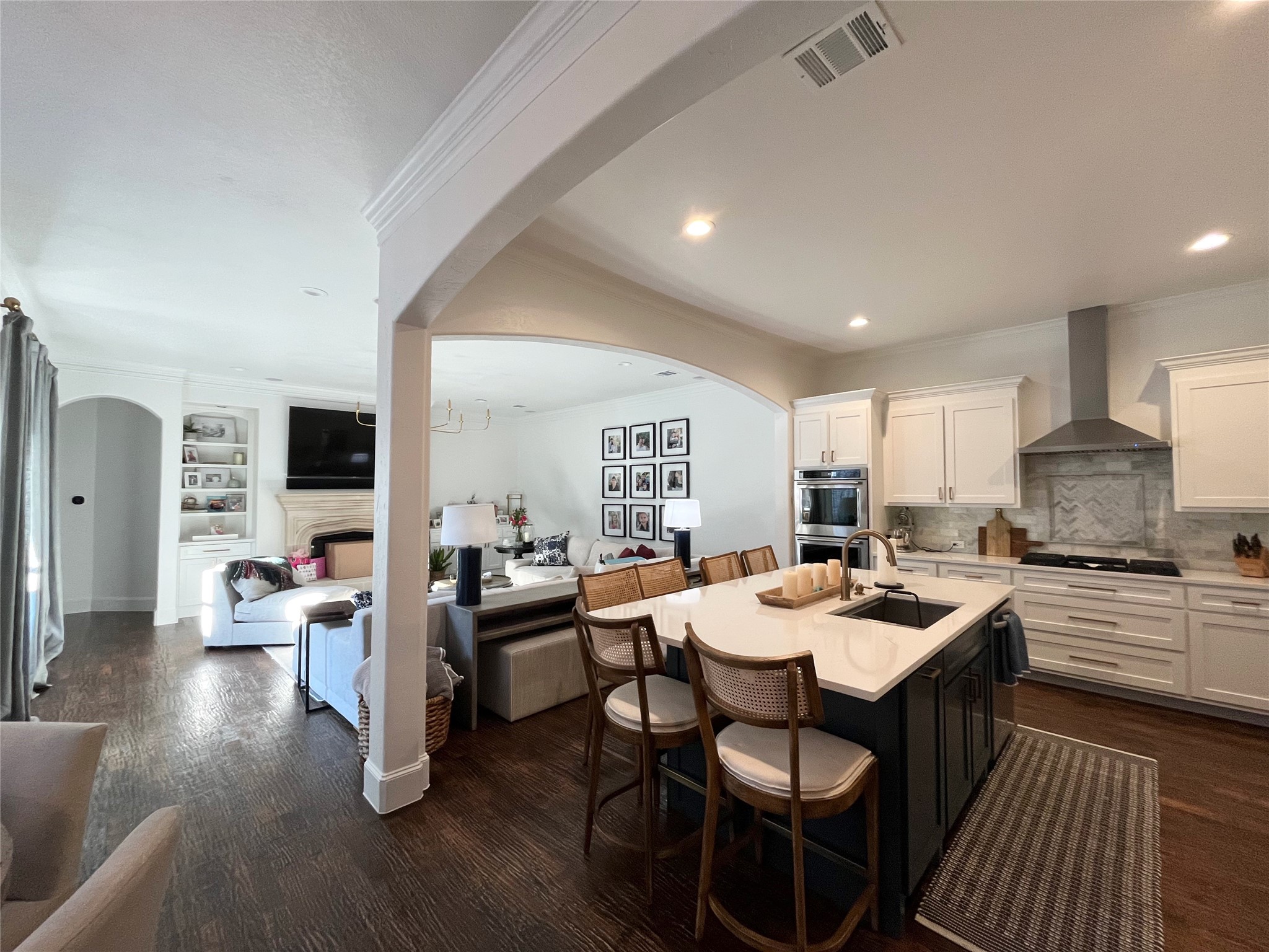 4529 Venetian Way