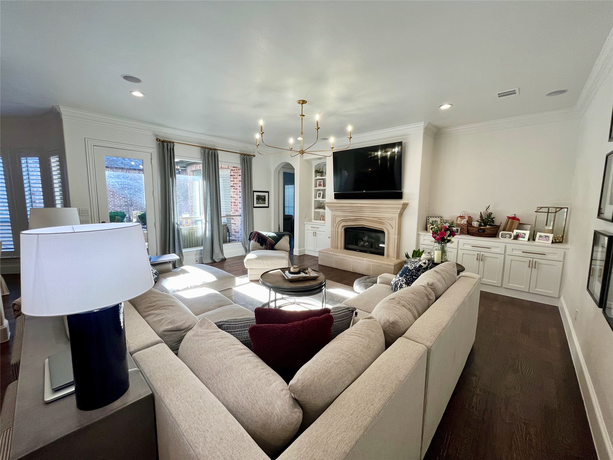 4529 Venetian Way