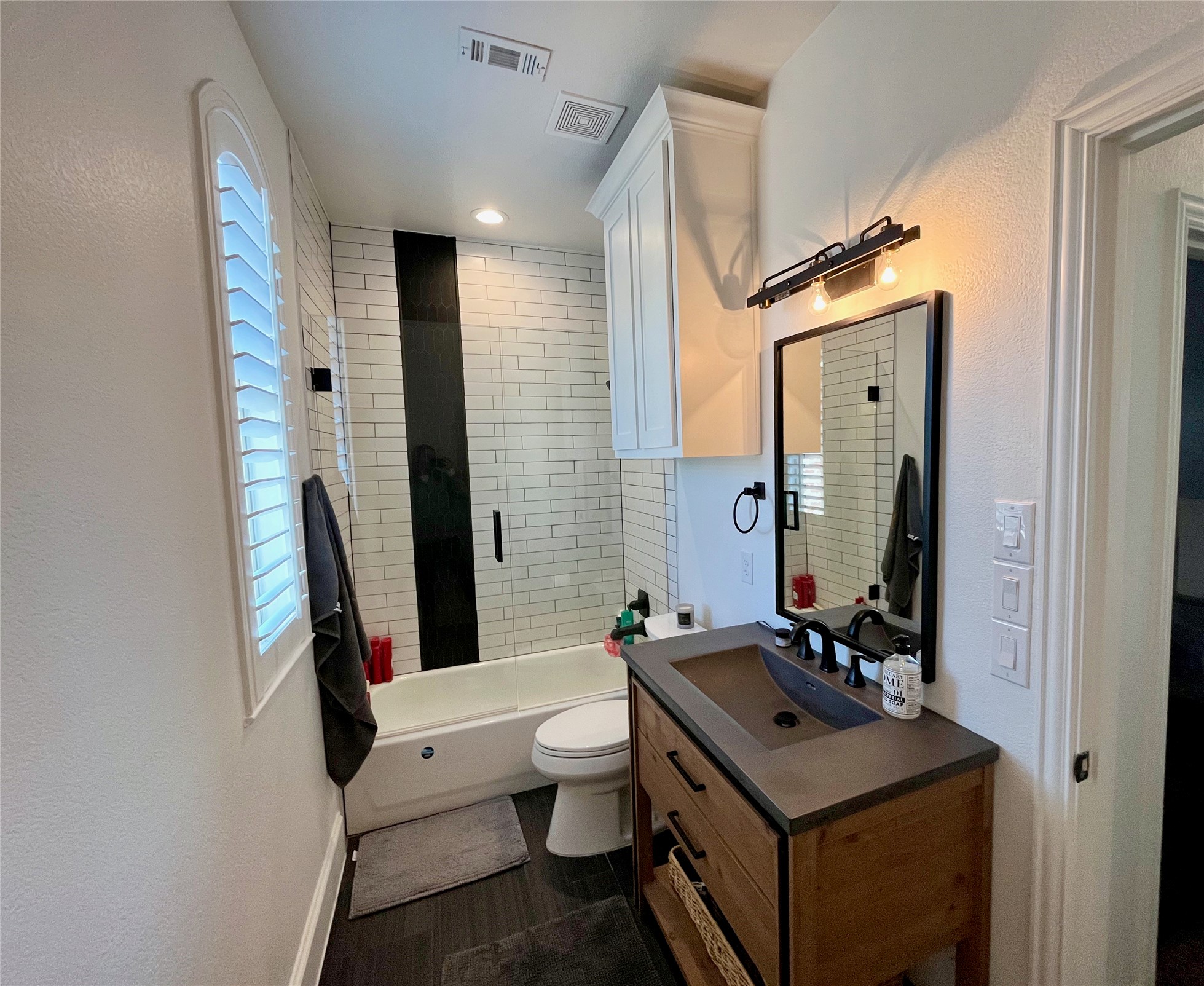 4529 Venetian Way