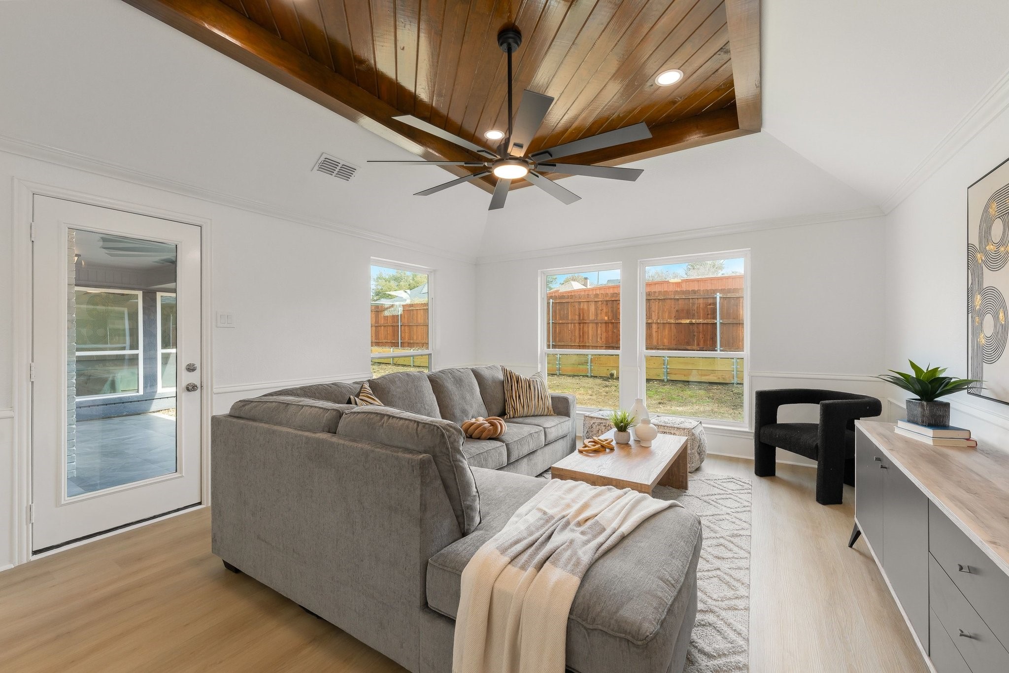 2812 Crooked Creek Drive