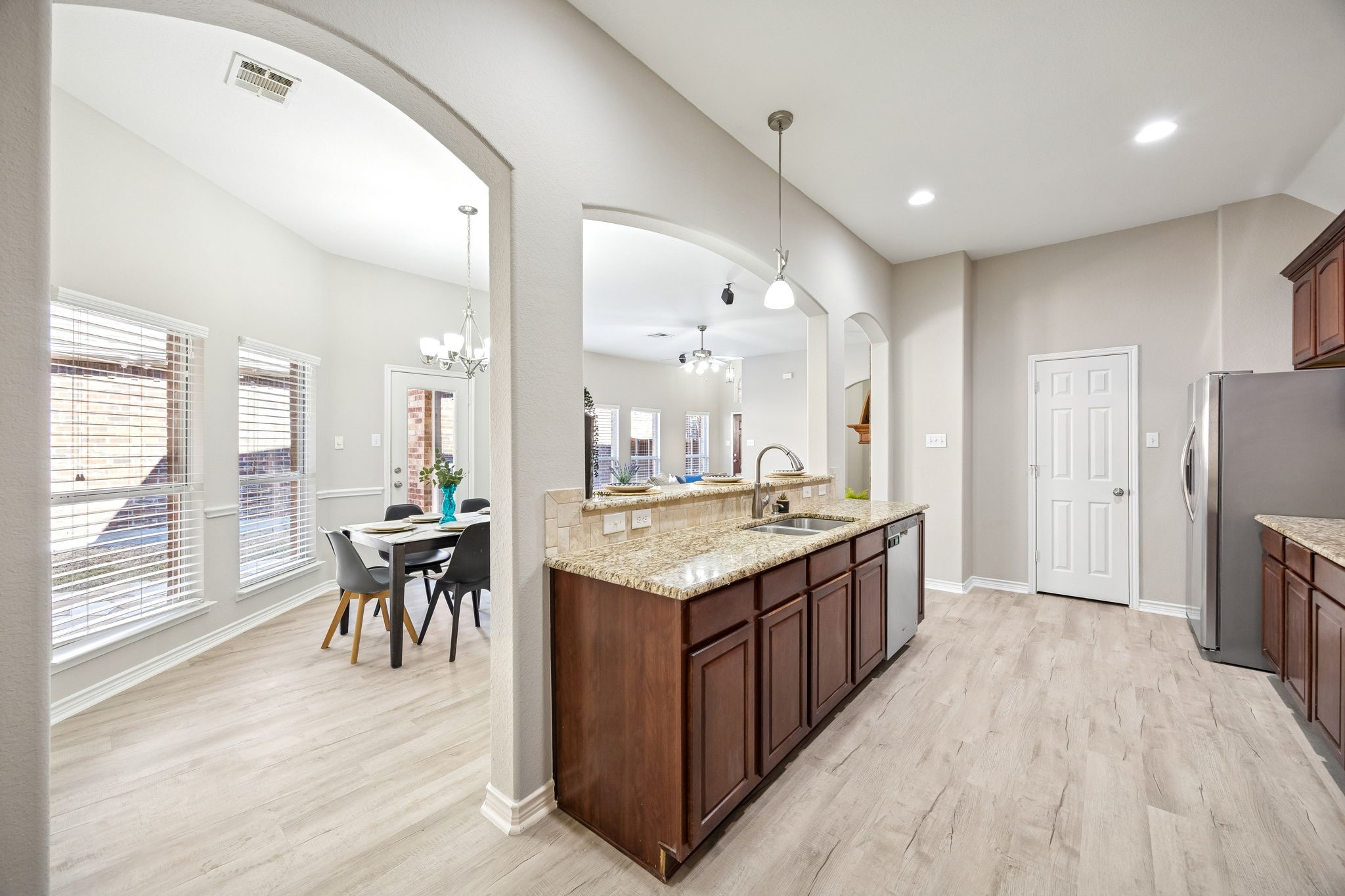 7495 Saint Stephens Square