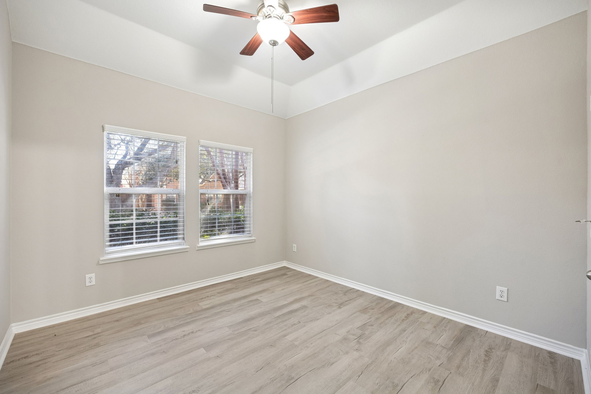 7495 Saint Stephens Square
