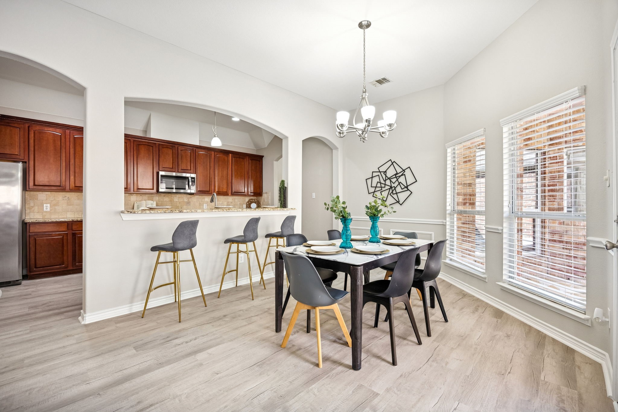 7495 Saint Stephens Square