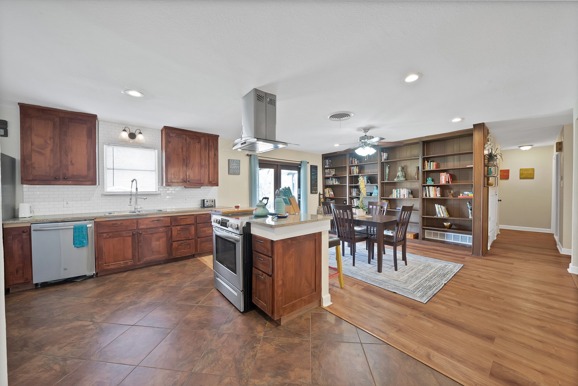 7013 Meadowbrook Drive