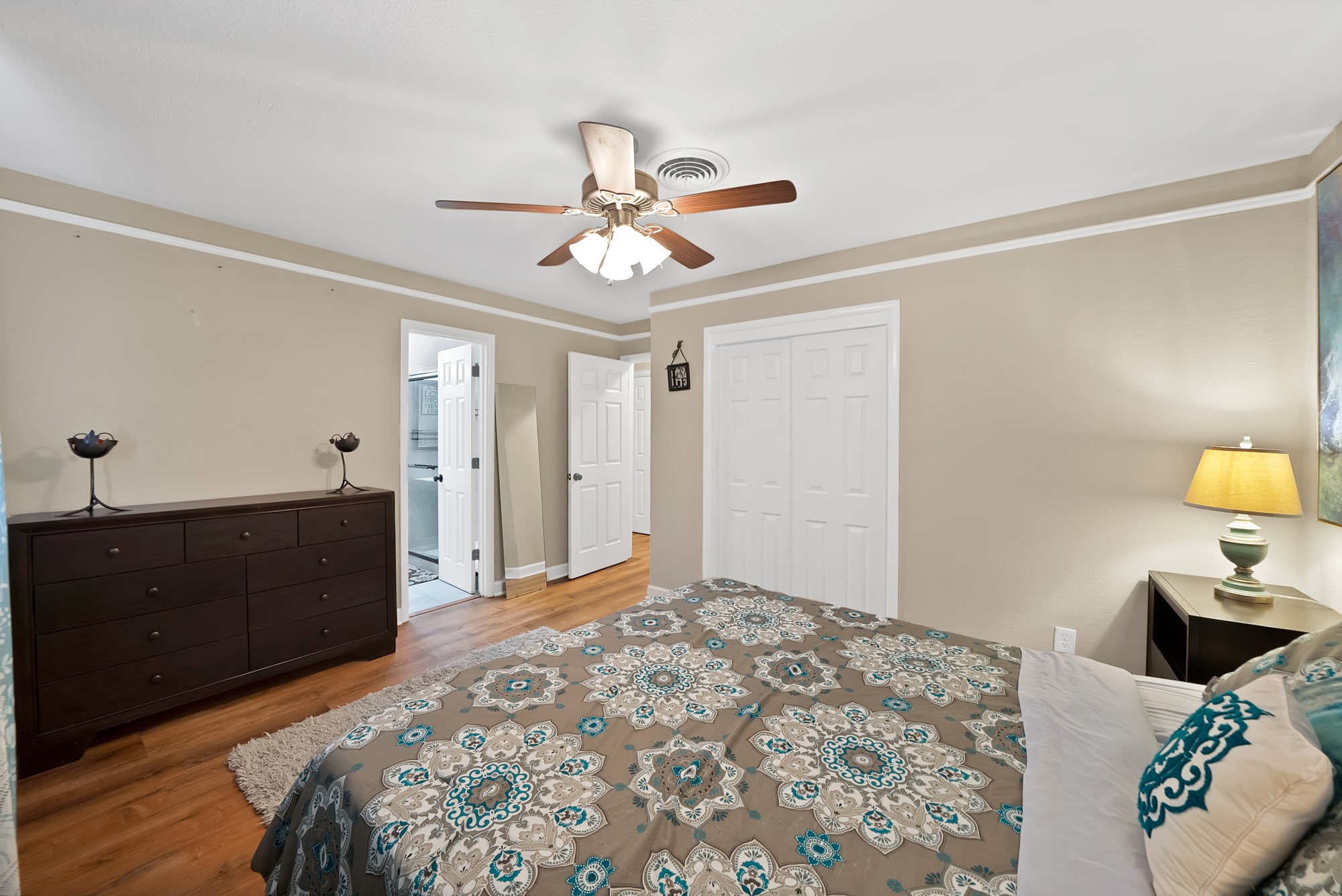 7013 Meadowbrook Drive