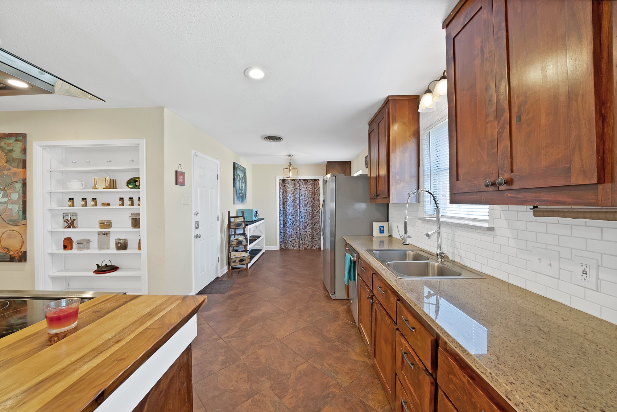 7013 Meadowbrook Drive