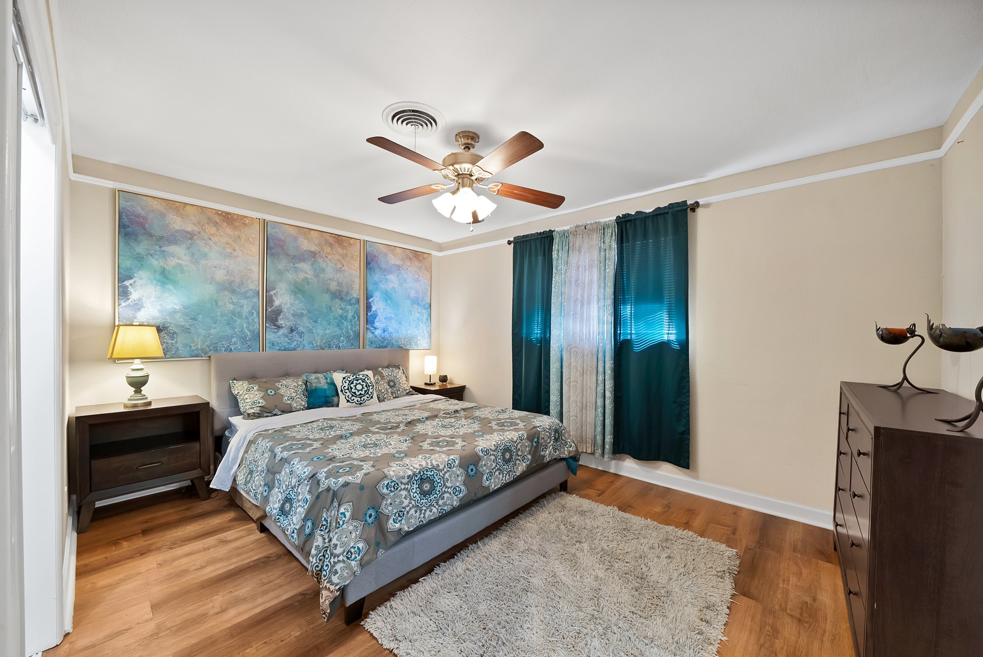 7013 Meadowbrook Drive