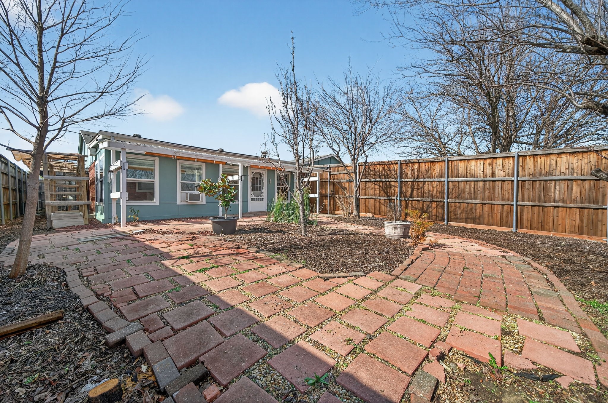 1918 Lamont Drive