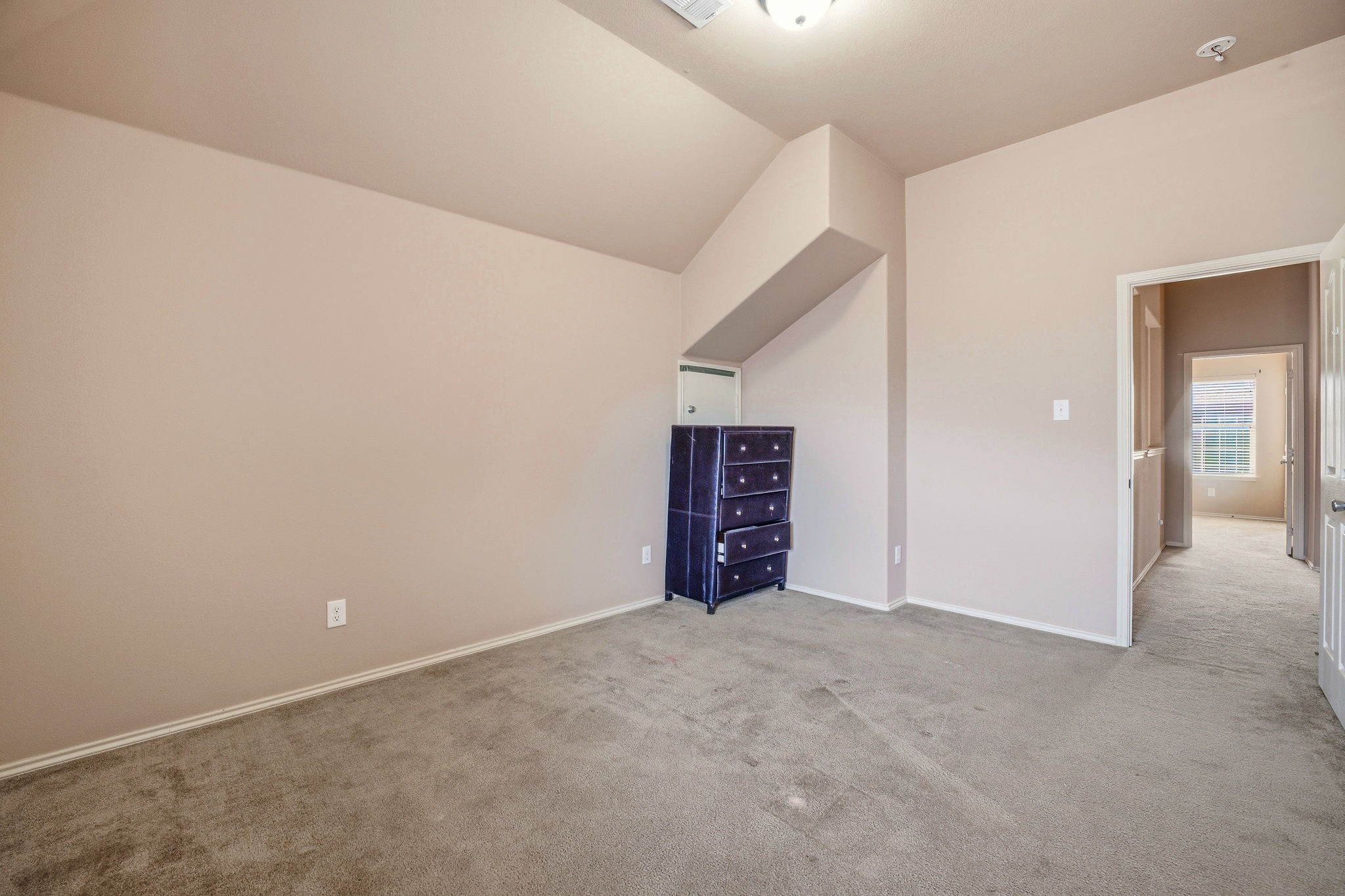 409 Crown Oaks Drive