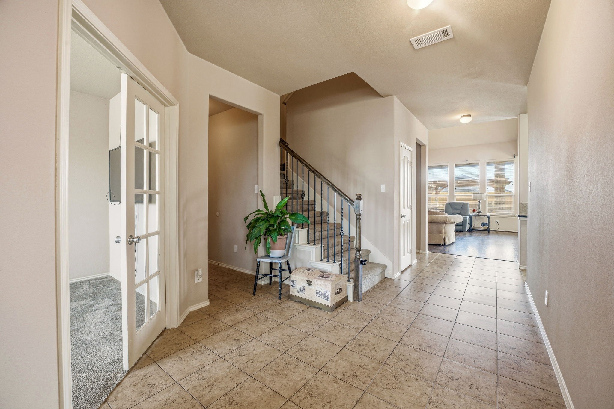 409 Crown Oaks Drive