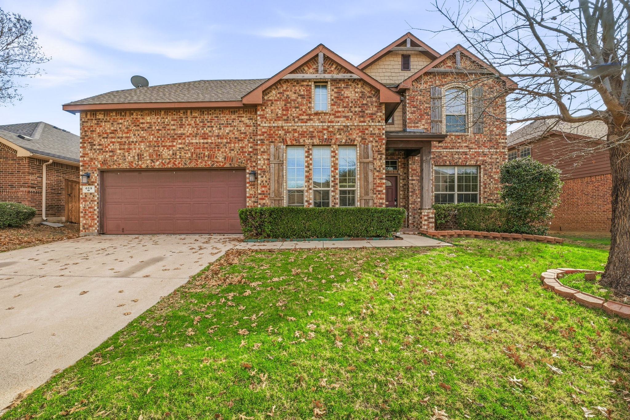 409 Crown Oaks Drive
