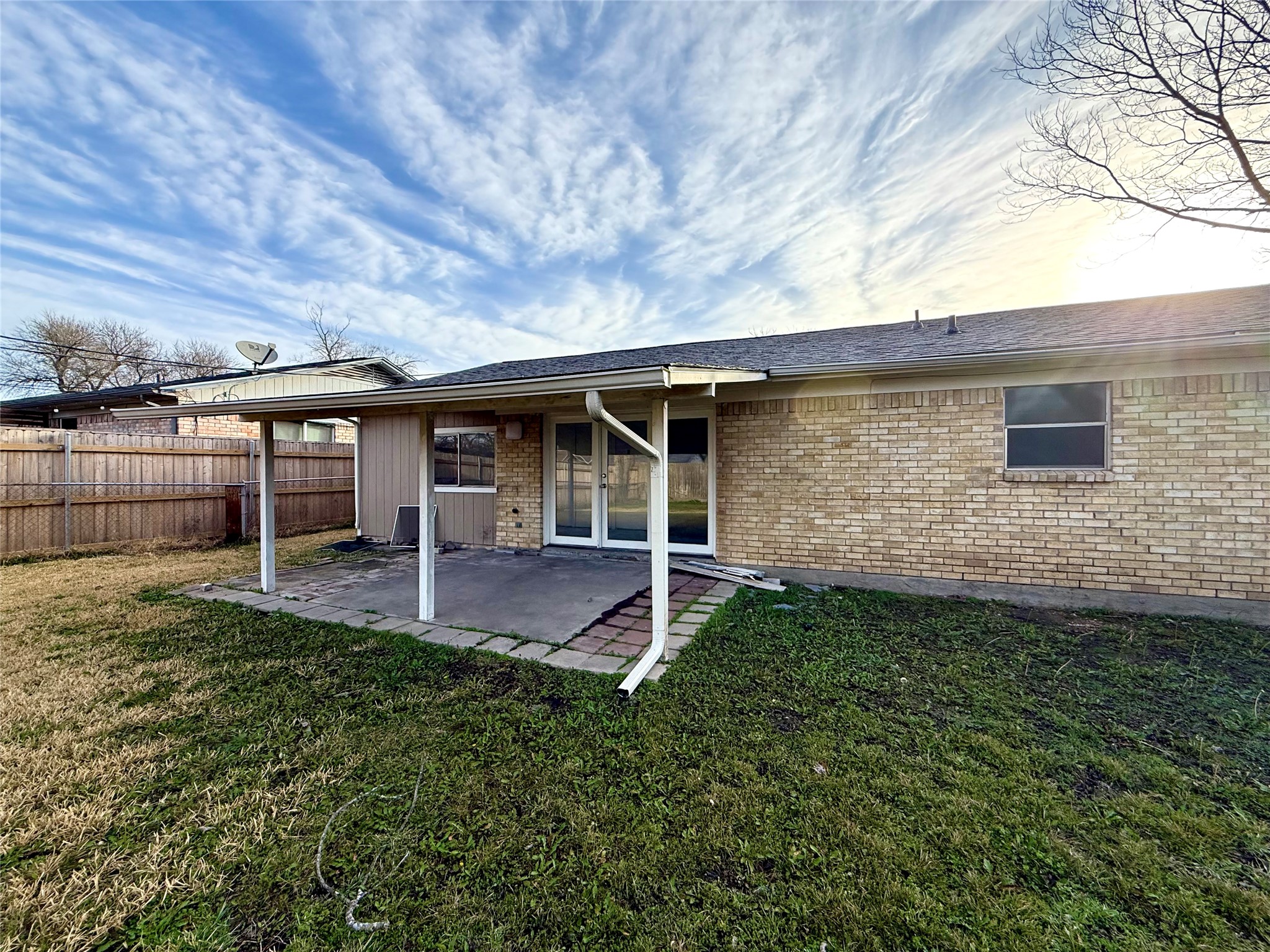 1222 Saturn Drive