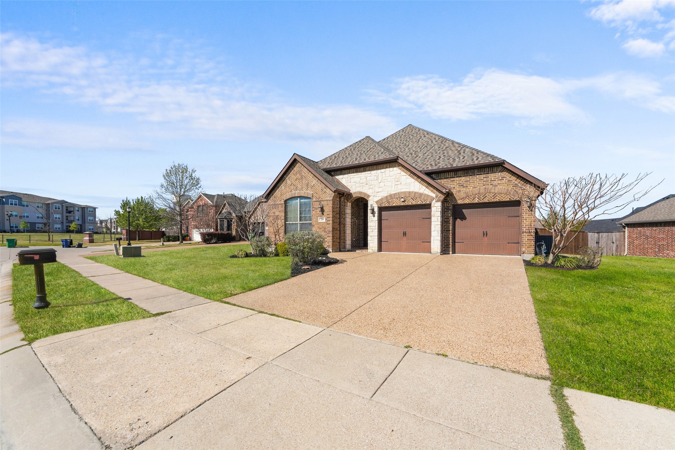 206 Charleston Lane