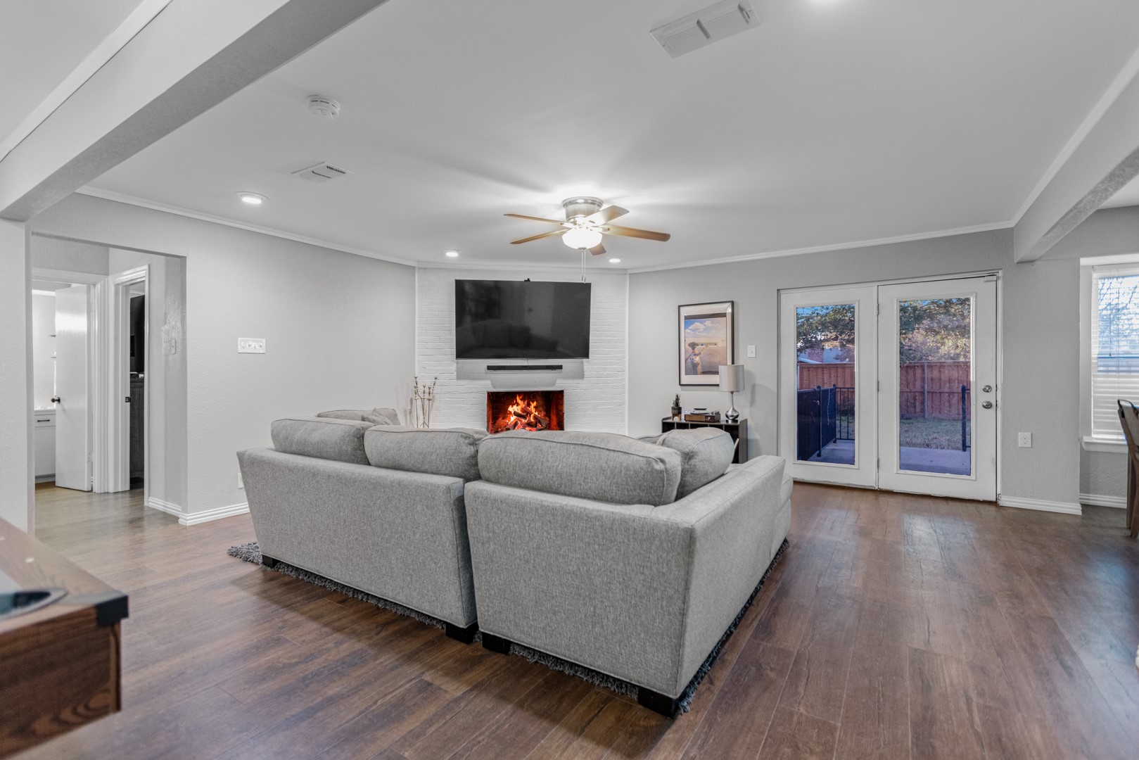 136 Poinsetta Circle