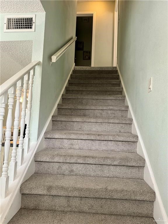 1725 Peach Tree Court