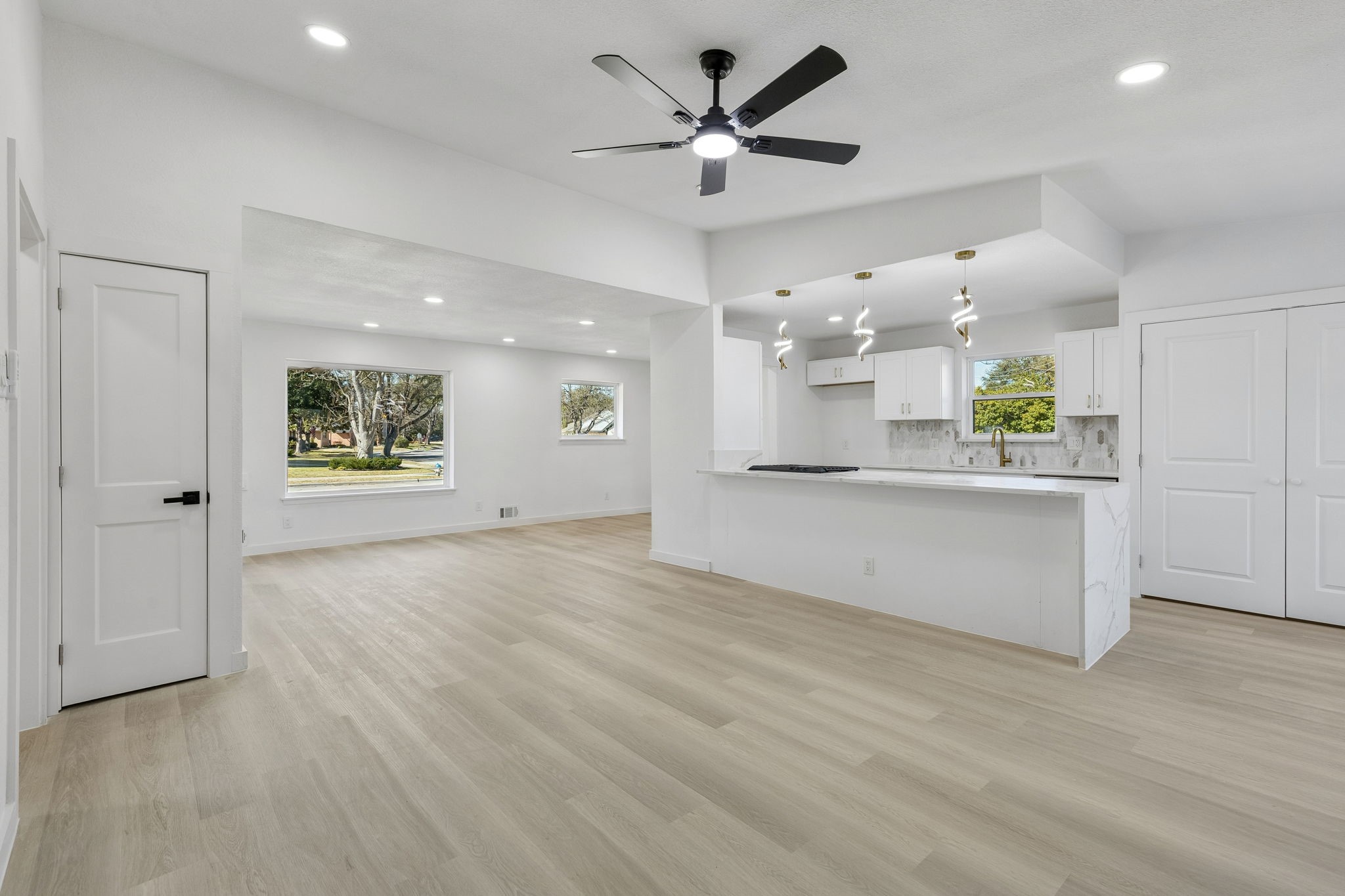 6858 Freemont Street