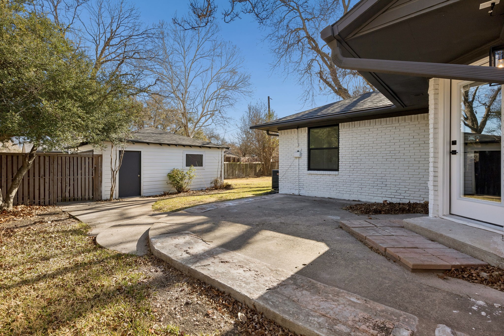 6858 Freemont Street