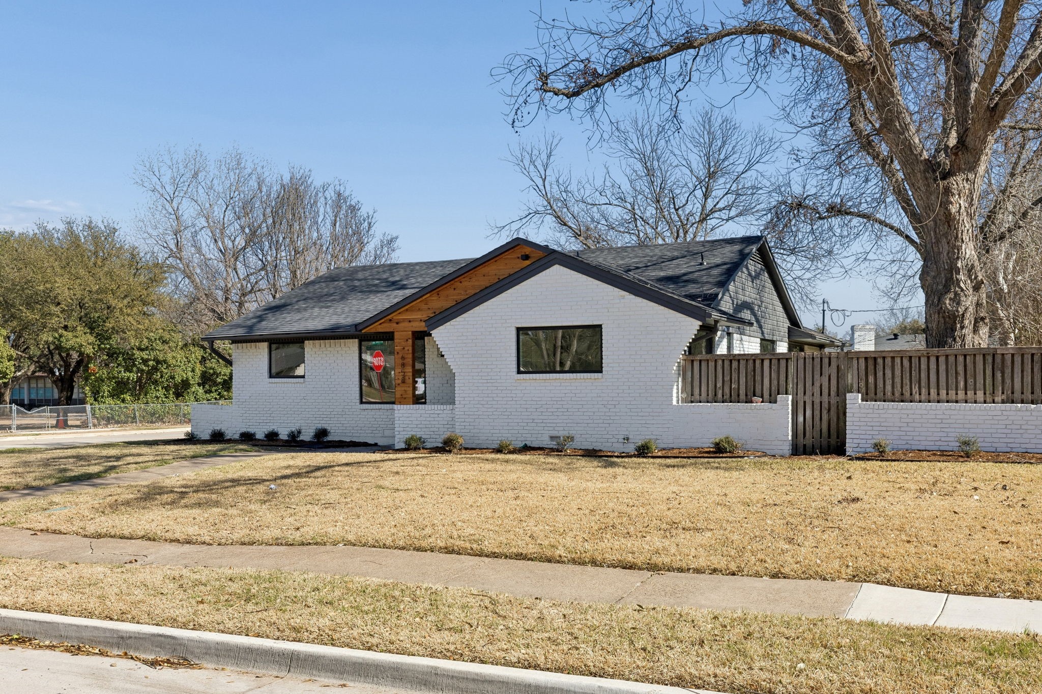 6858 Freemont Street
