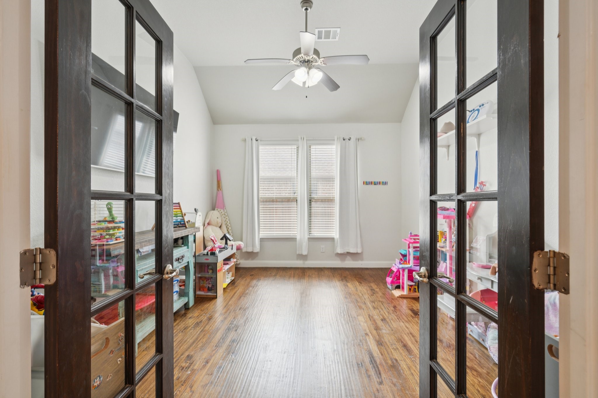 453 Lake Park Drive