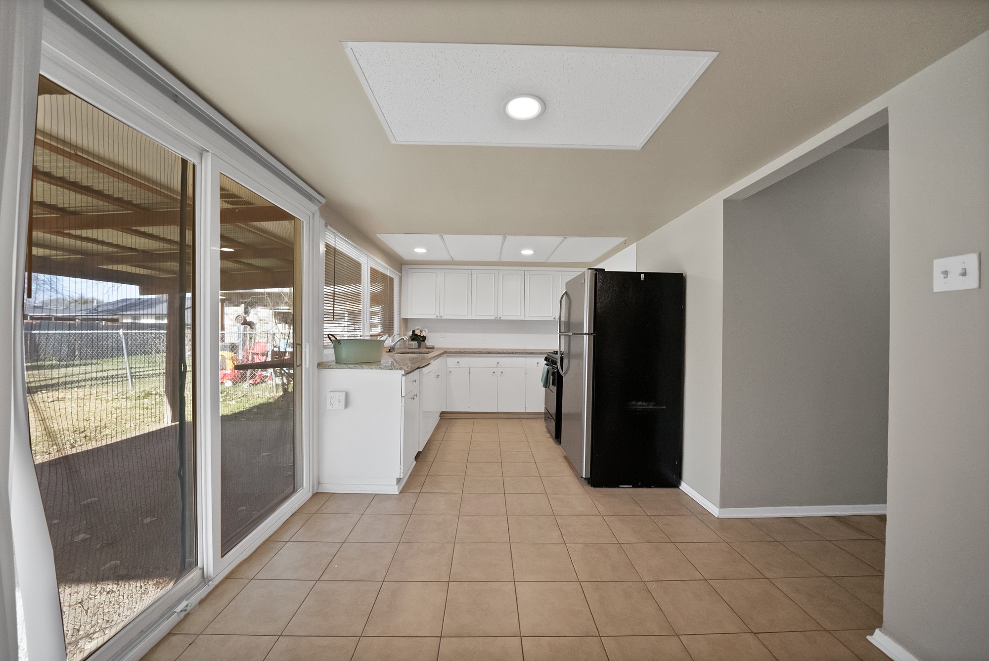 909 Ravencroft Drive