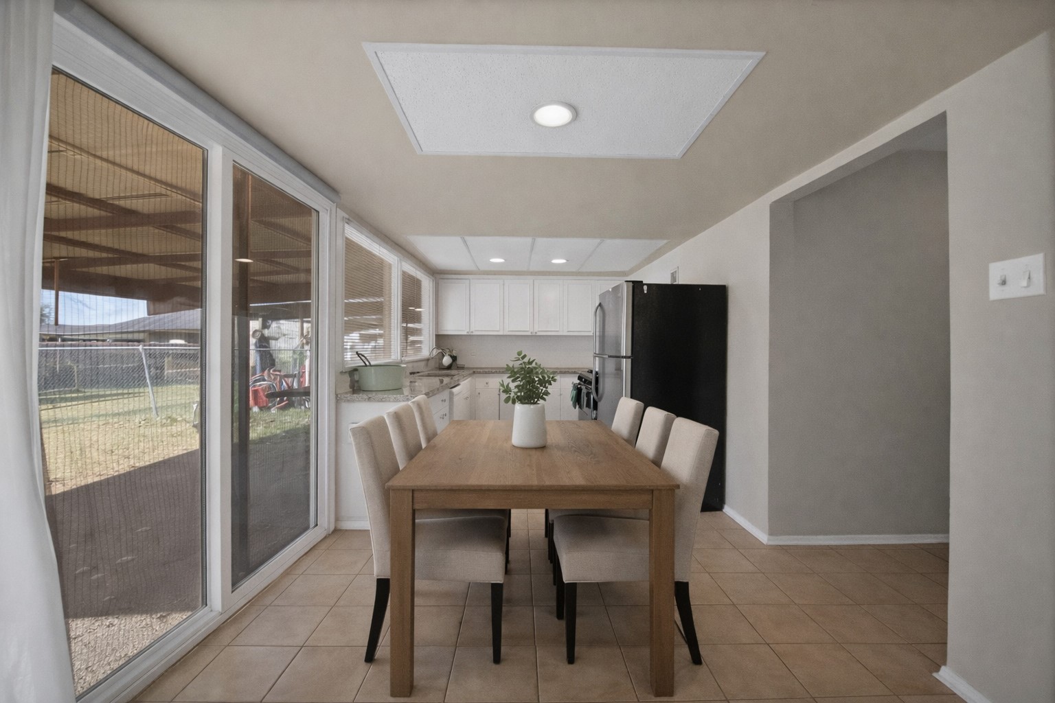 909 Ravencroft Drive