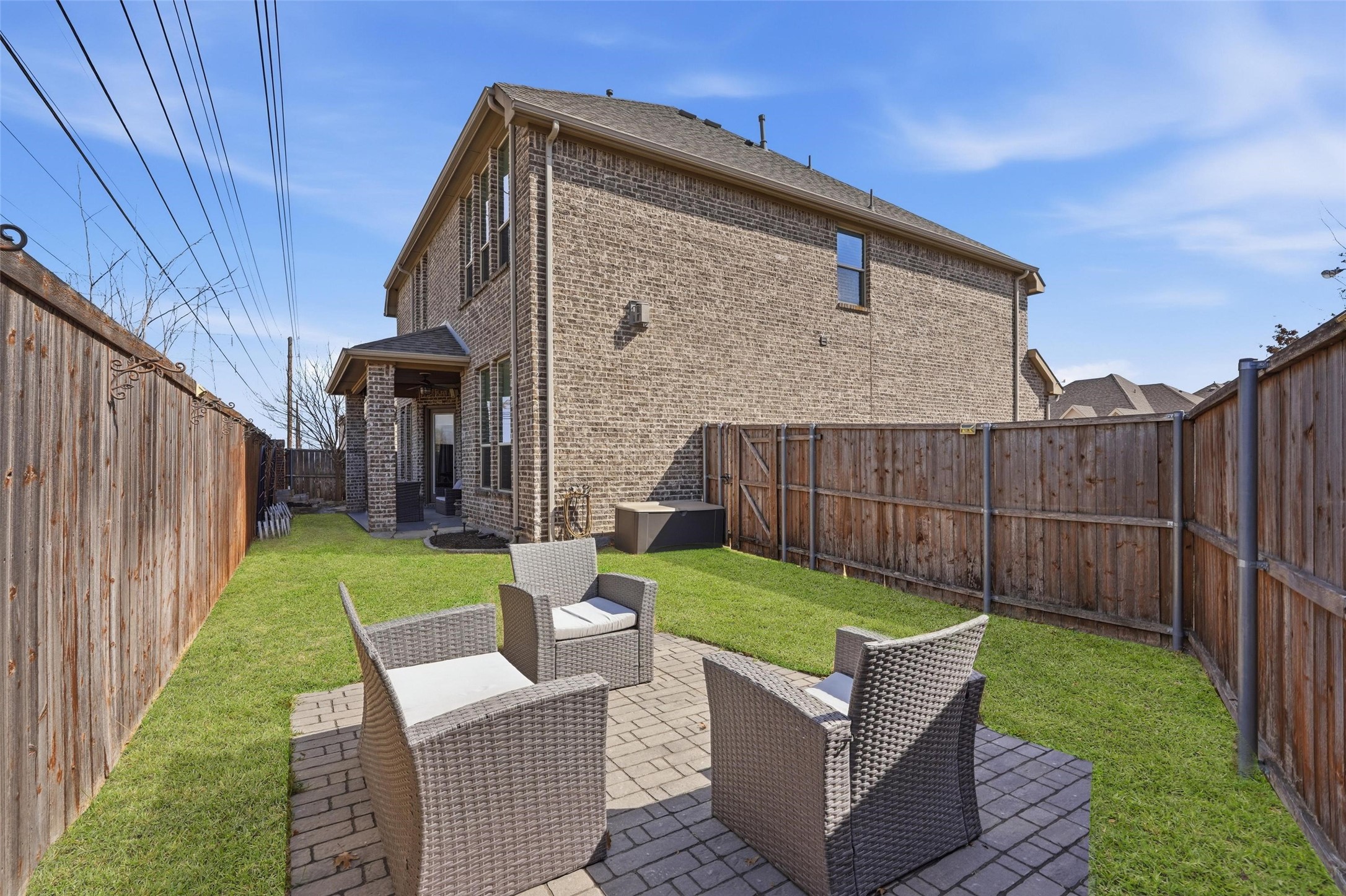 2837 Edinburgh Drive