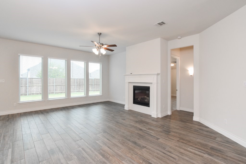 1427 Daisy Corner Drive