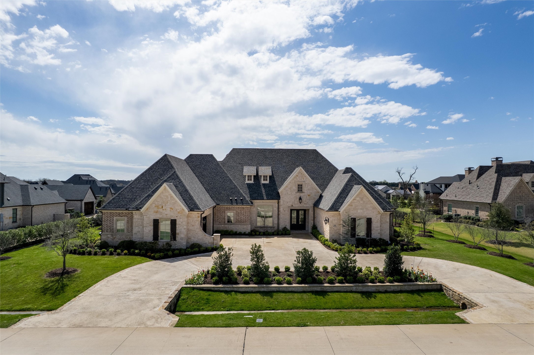 658 Louise Drive