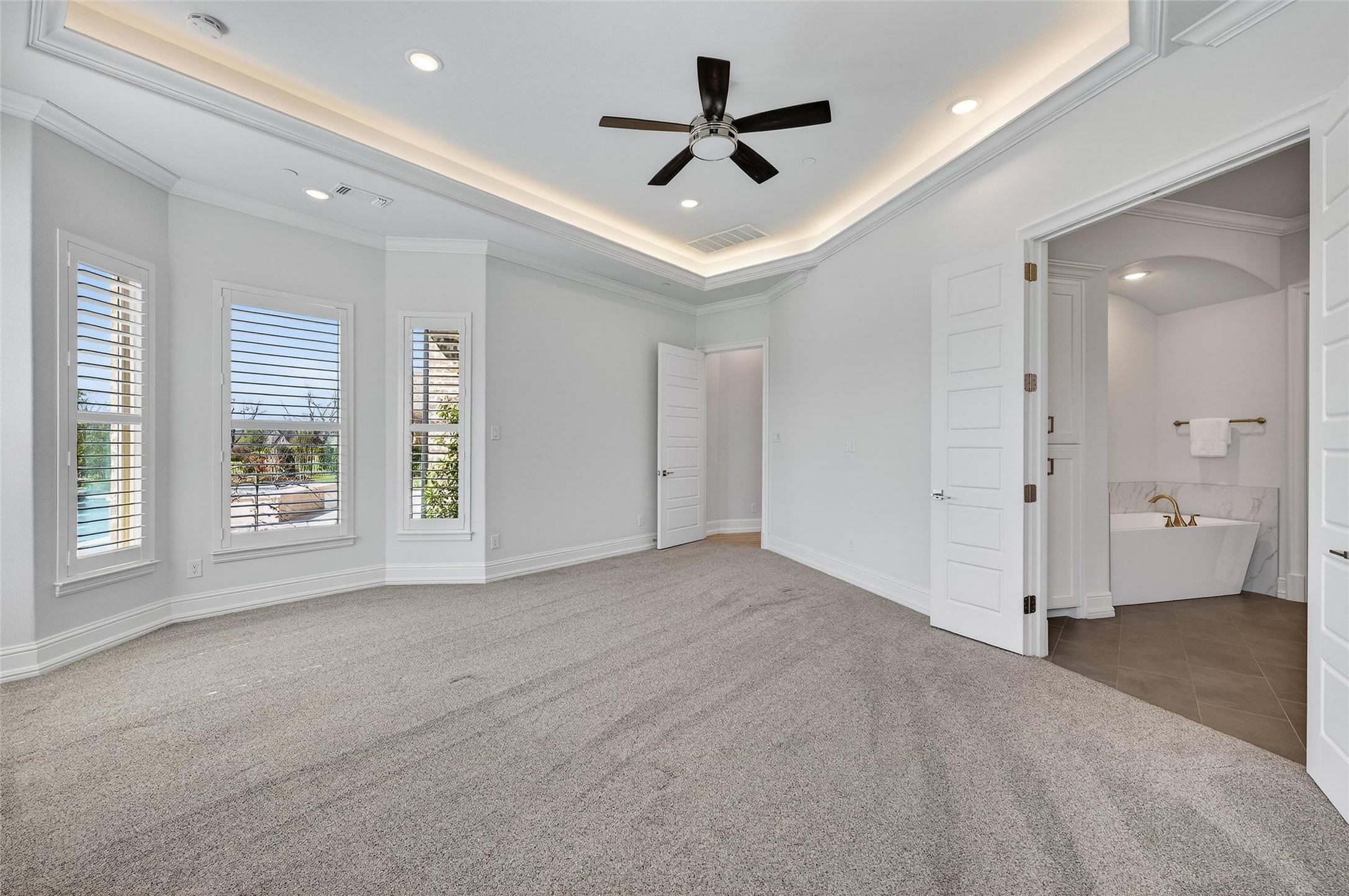 658 Louise Drive