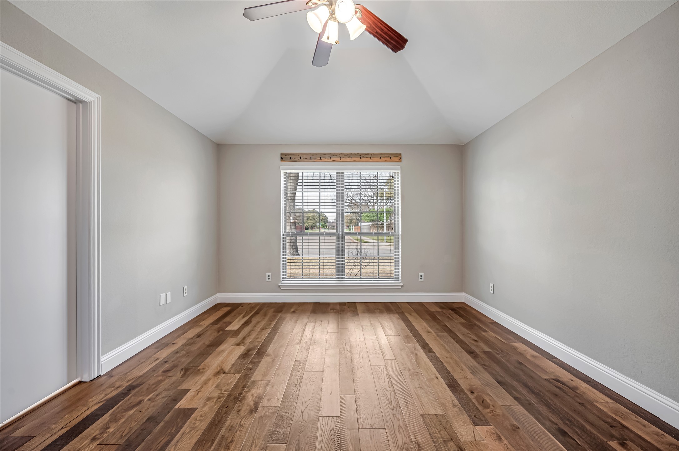1518 Mayflower Drive